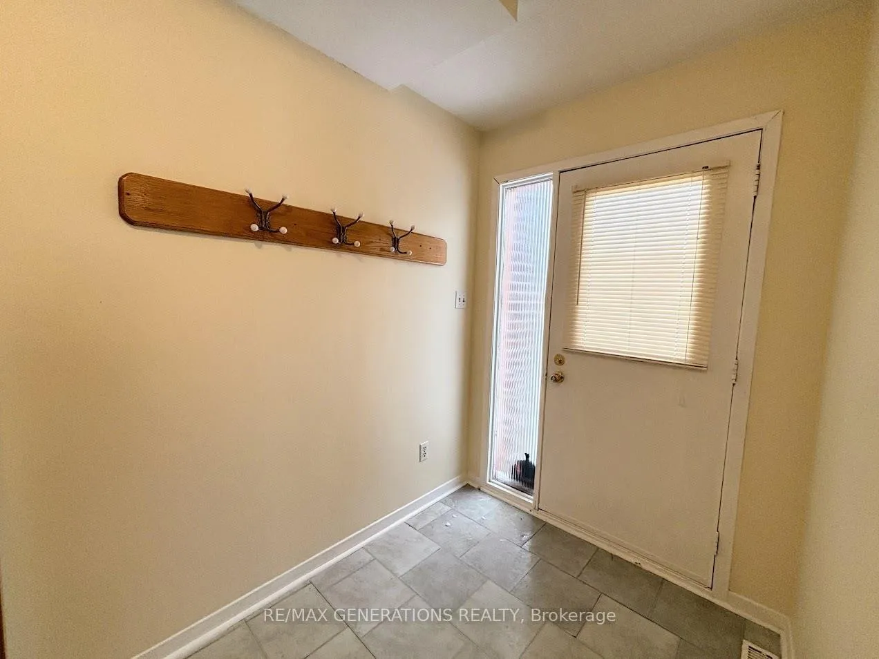 Photo 34 of 77 Matachewan Road, Manitouwadge — HOMEH