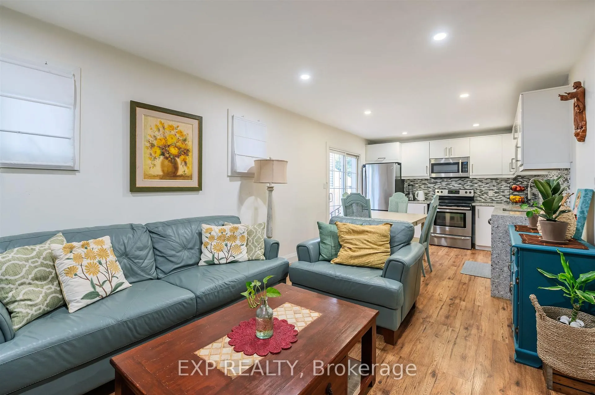 Photo 9 of 829 Athol Street, Whitby, Downtown Whitby — HOMEH