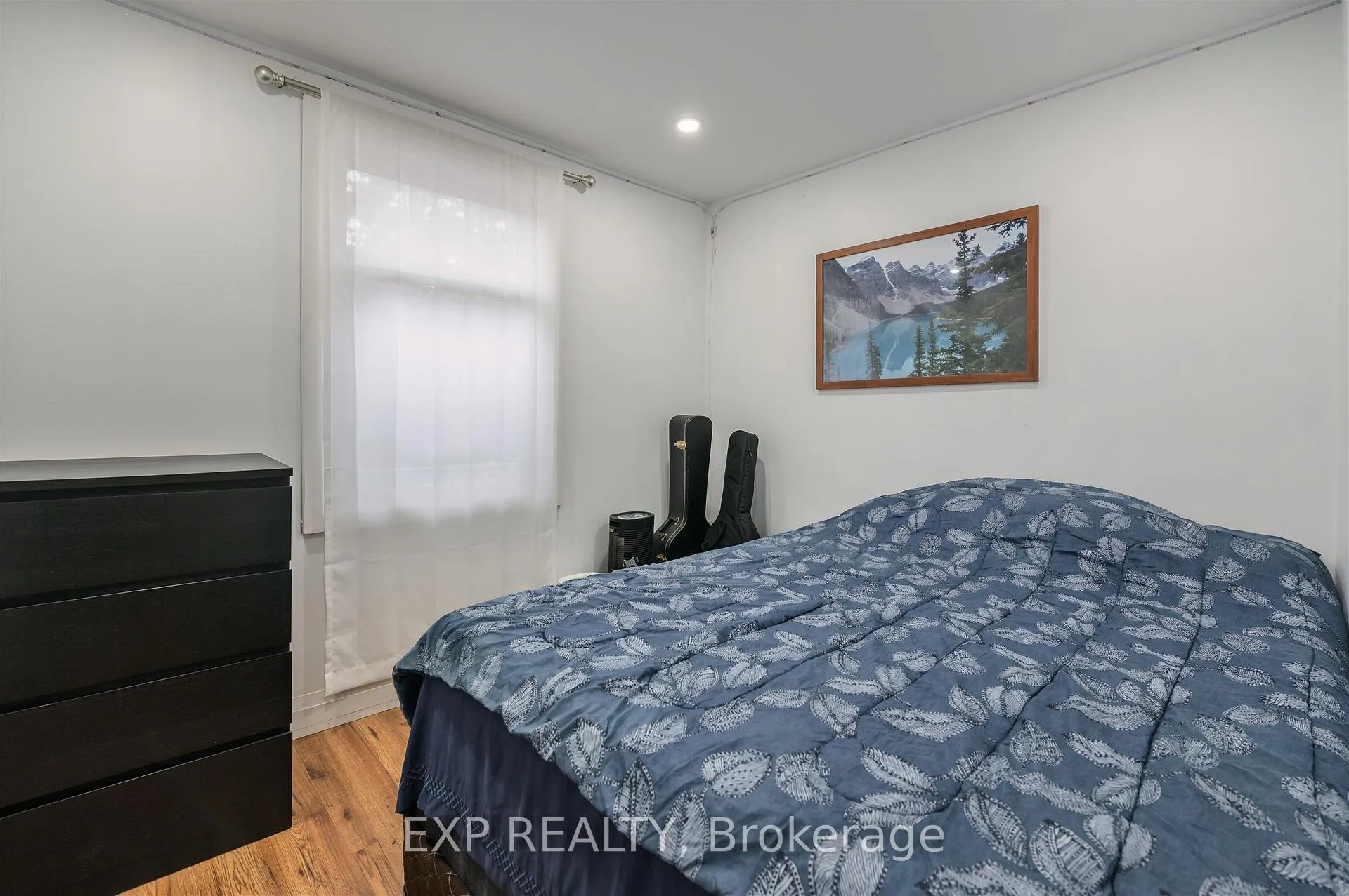Photo 15 of 829 Athol Street, Whitby, Downtown Whitby — HOMEH