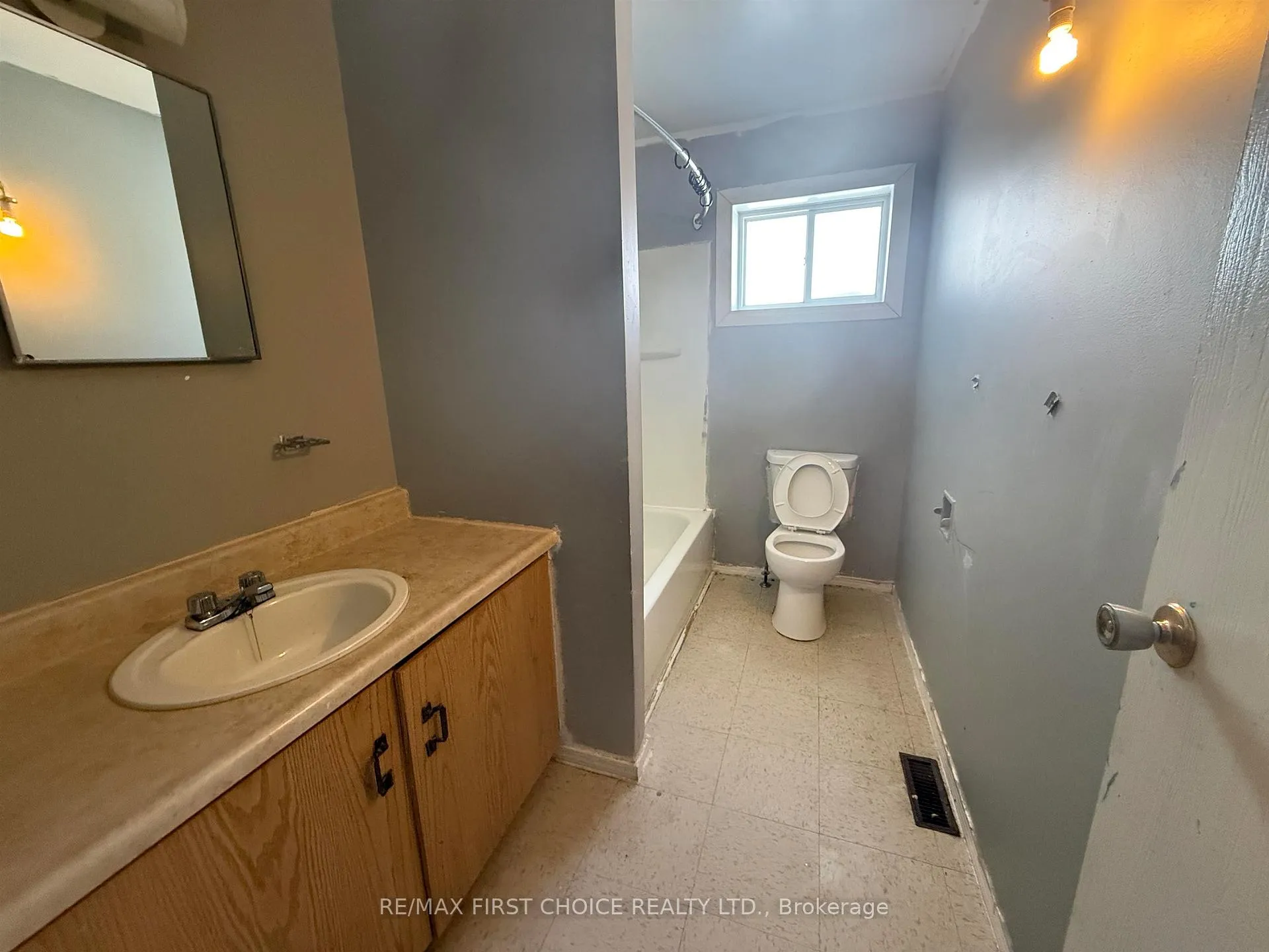 Photo 6 of 14 Superior Avenue, Ignace — HOMEH