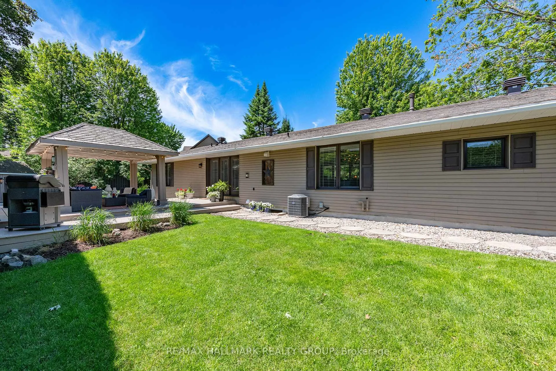 Photo 42 of 70 Pellan Way, Ottawa, Kanata - Beaverbrook — HOMEH