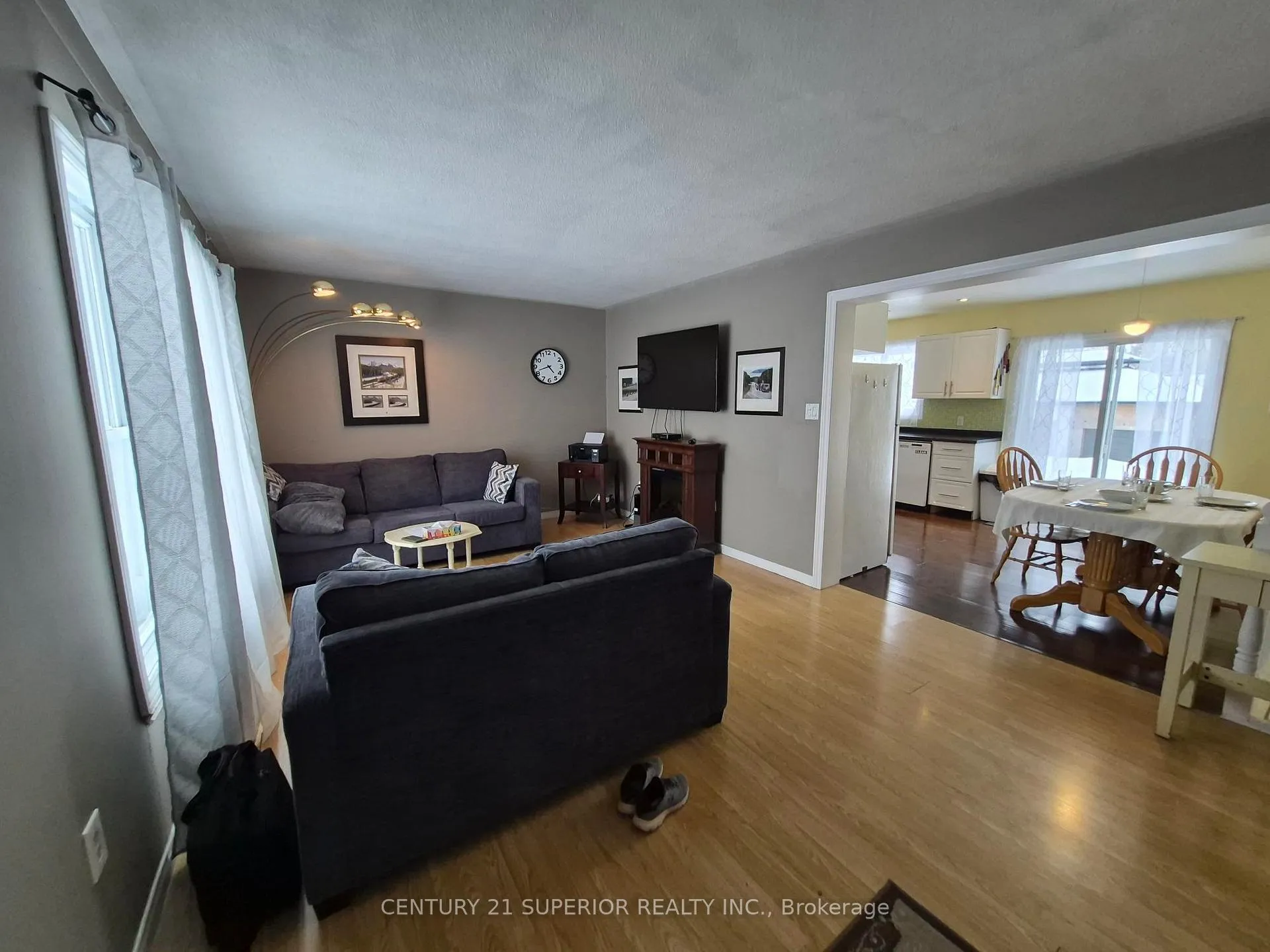 Photo 3 of 18 Lloyd Irwin Street, Marathon — HOMEH