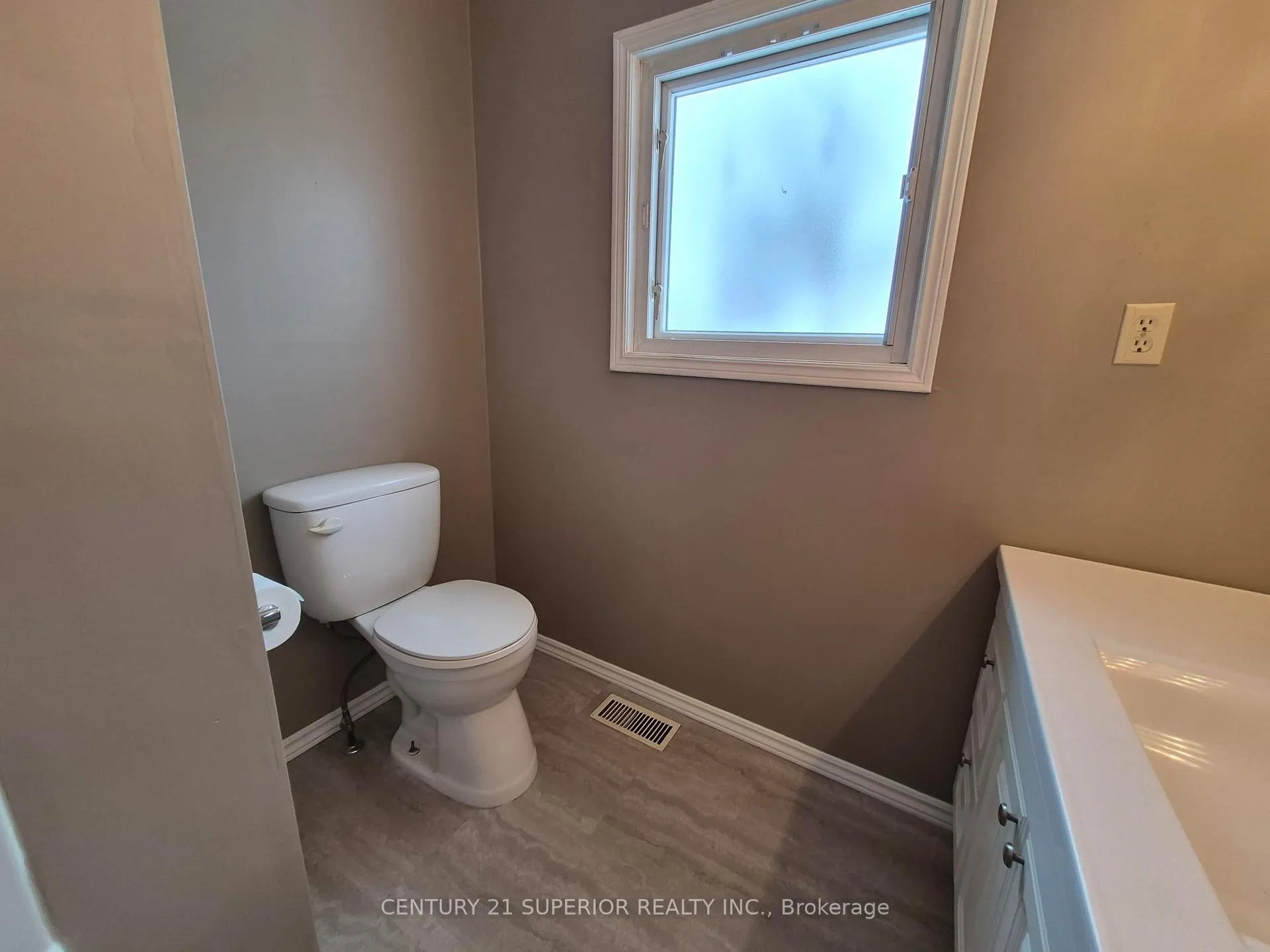 Photo 22 of 18 Lloyd Irwin Street, Marathon — HOMEH