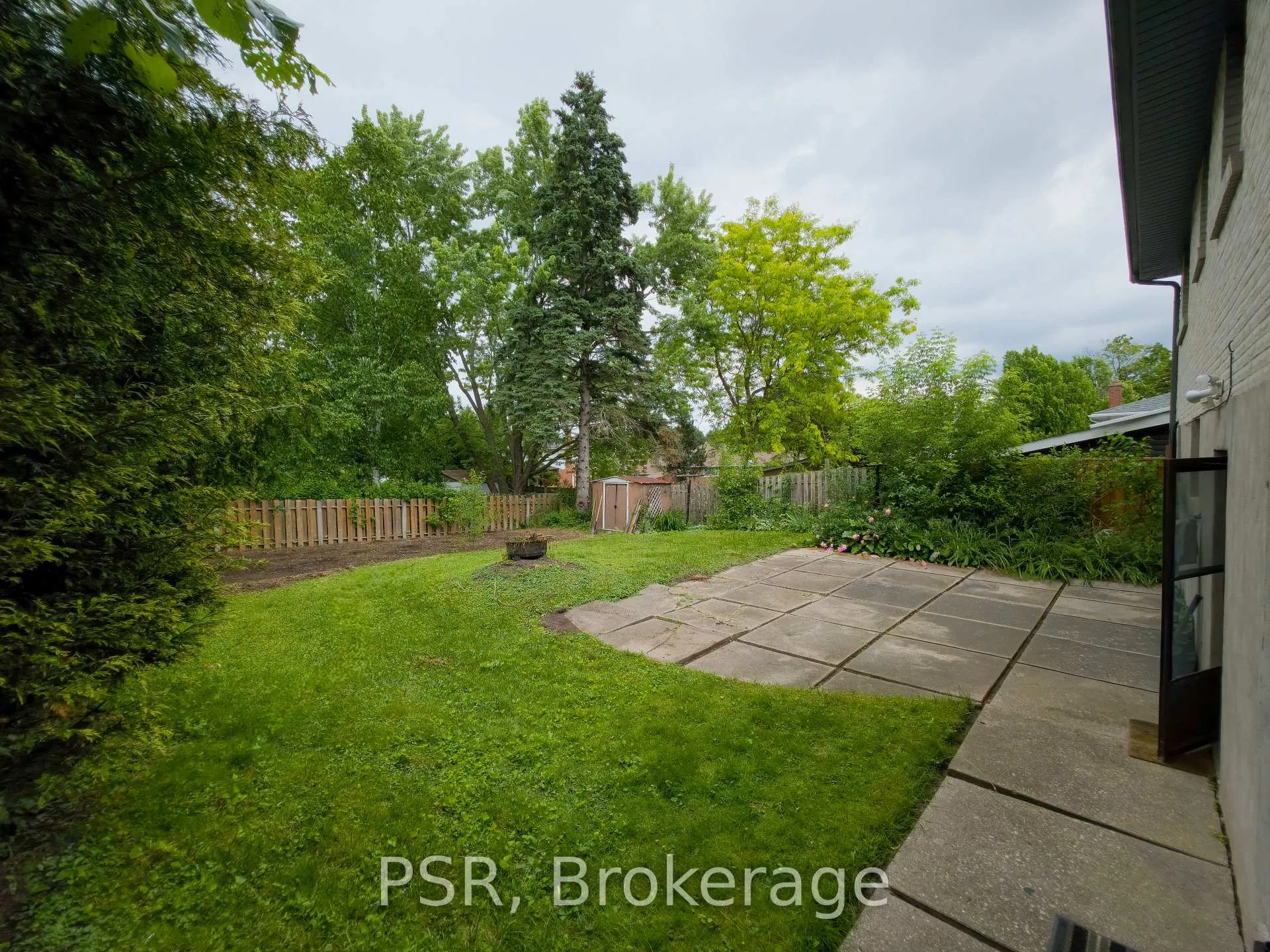Photo 15 of 88 Upper Canada Drive, Kitchener — HOMEH