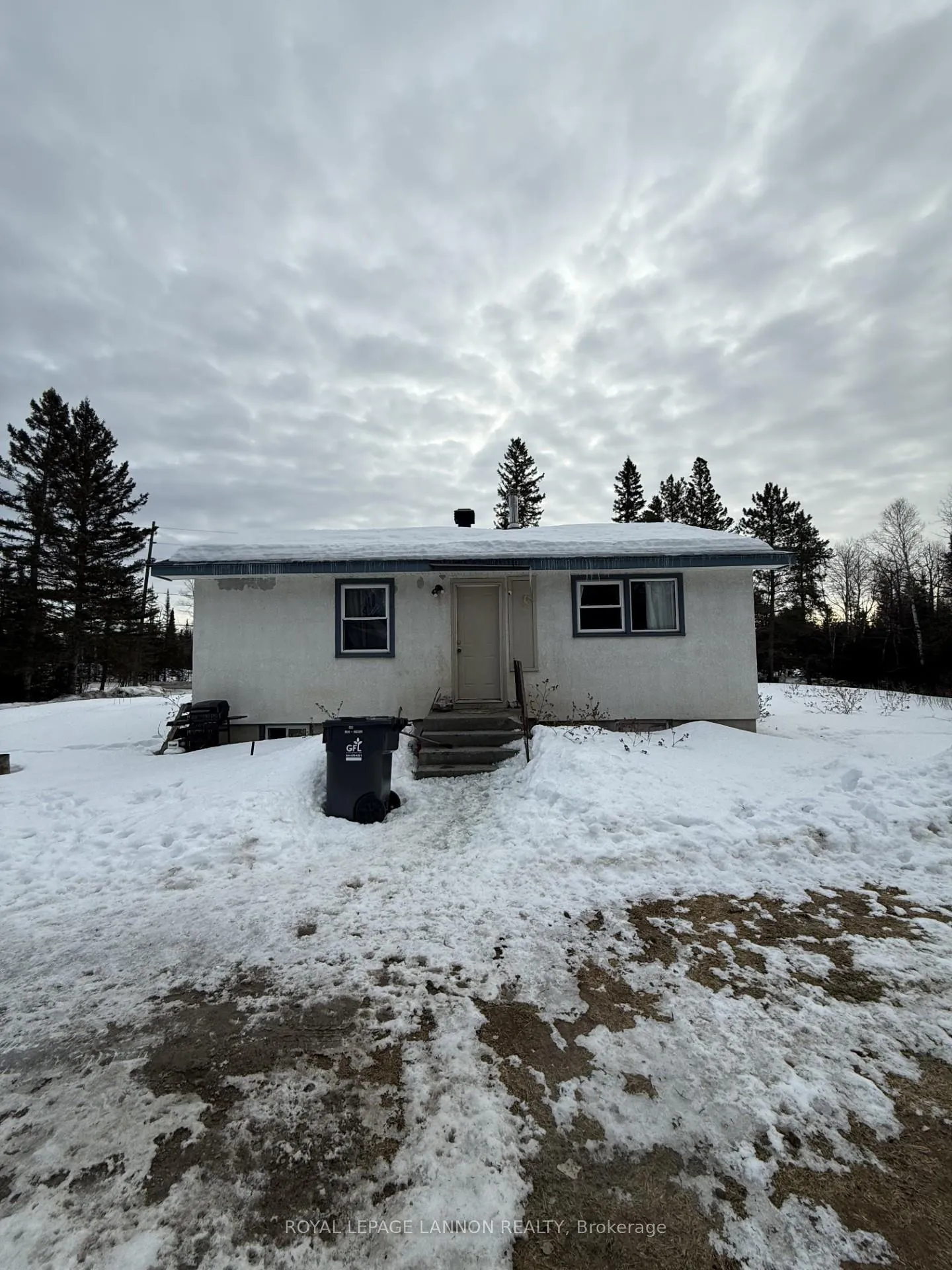 Photo 2 of 6407 Mapleward Road, Thunder Bay, McIntyre South — HOMEH