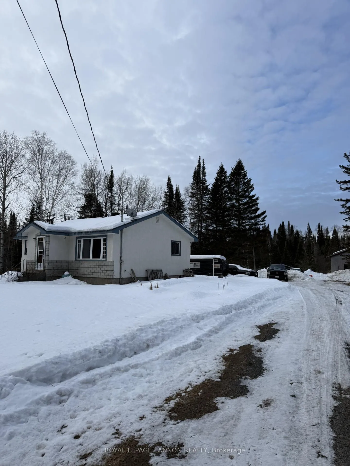 Photo 5 of 6407 Mapleward Road, Thunder Bay, McIntyre South — HOMEH