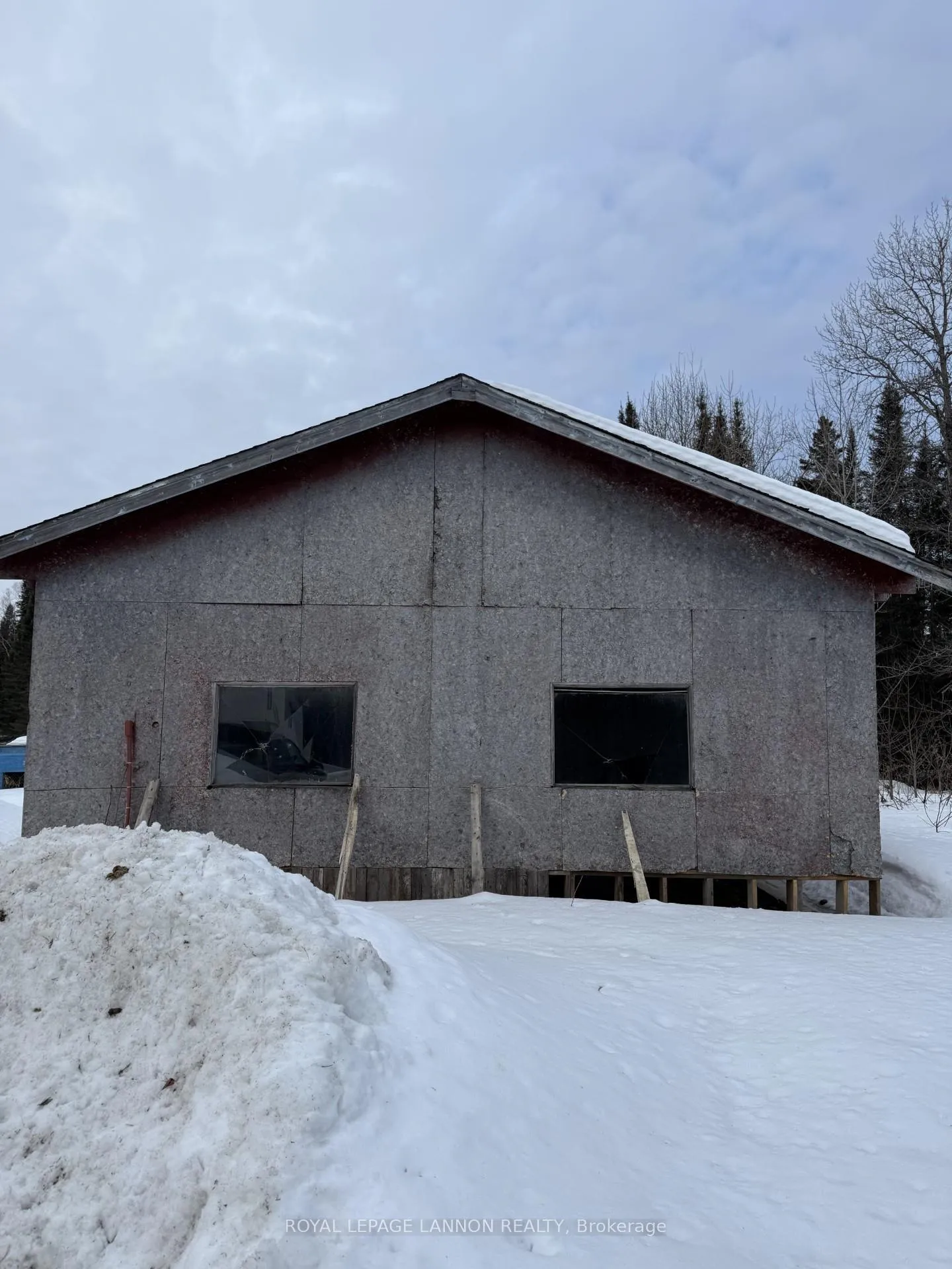 Photo 6 of 6407 Mapleward Road, Thunder Bay, McIntyre South — HOMEH