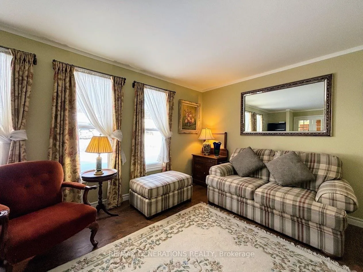 Photo 4 of 48 Redwing Avenue, Manitouwadge, TB-73 — HOMEH