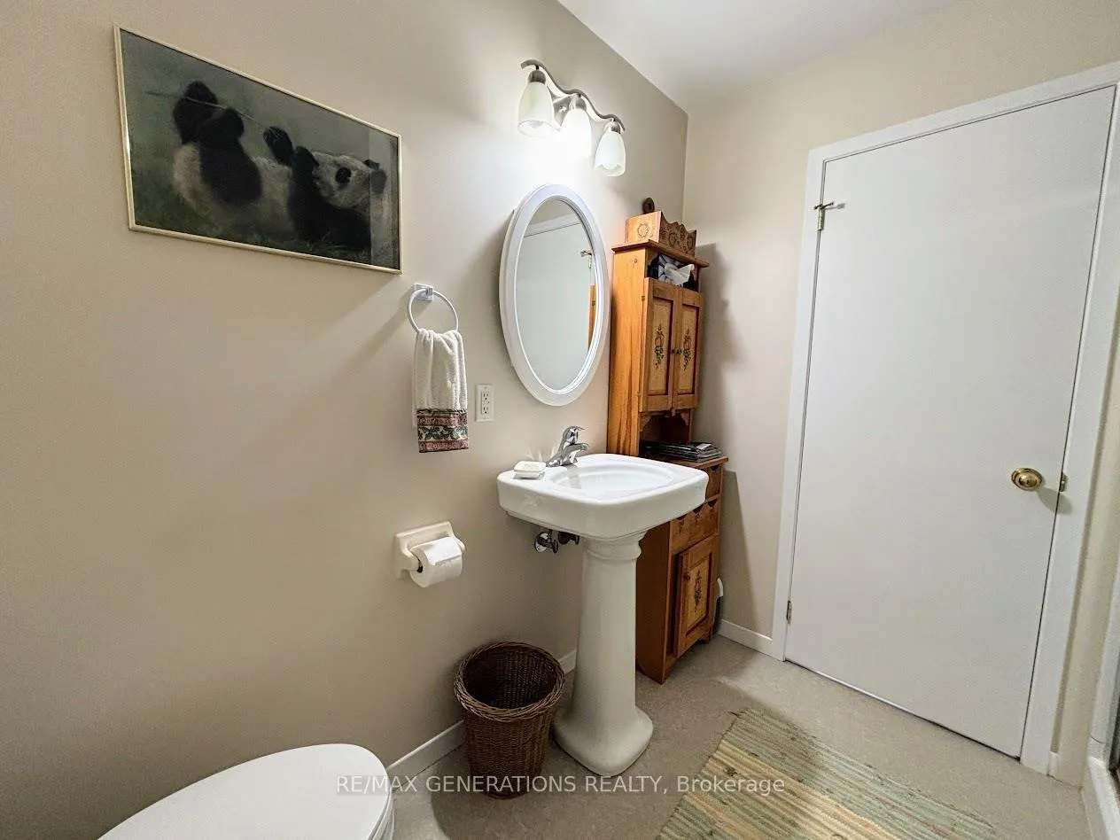 Photo 19 of 48 Redwing Avenue, Manitouwadge, TB-73 — HOMEH