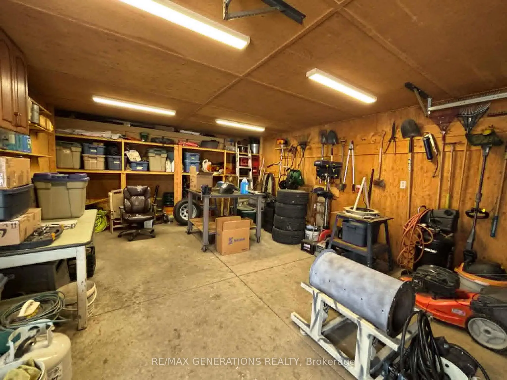 Photo 31 of 48 Redwing Avenue, Manitouwadge, TB-73 — HOMEH