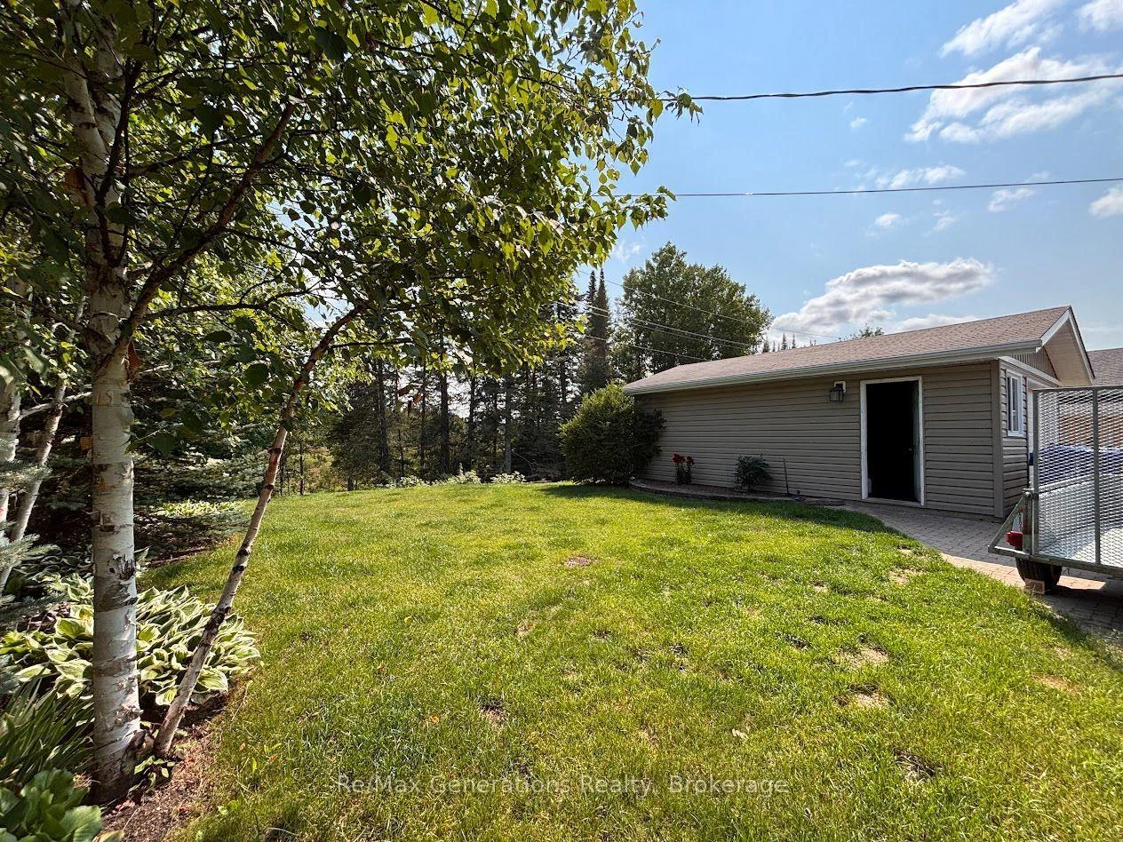 Photo 39 of 48 Redwing Avenue, Manitouwadge, TB-73 — HOMEH