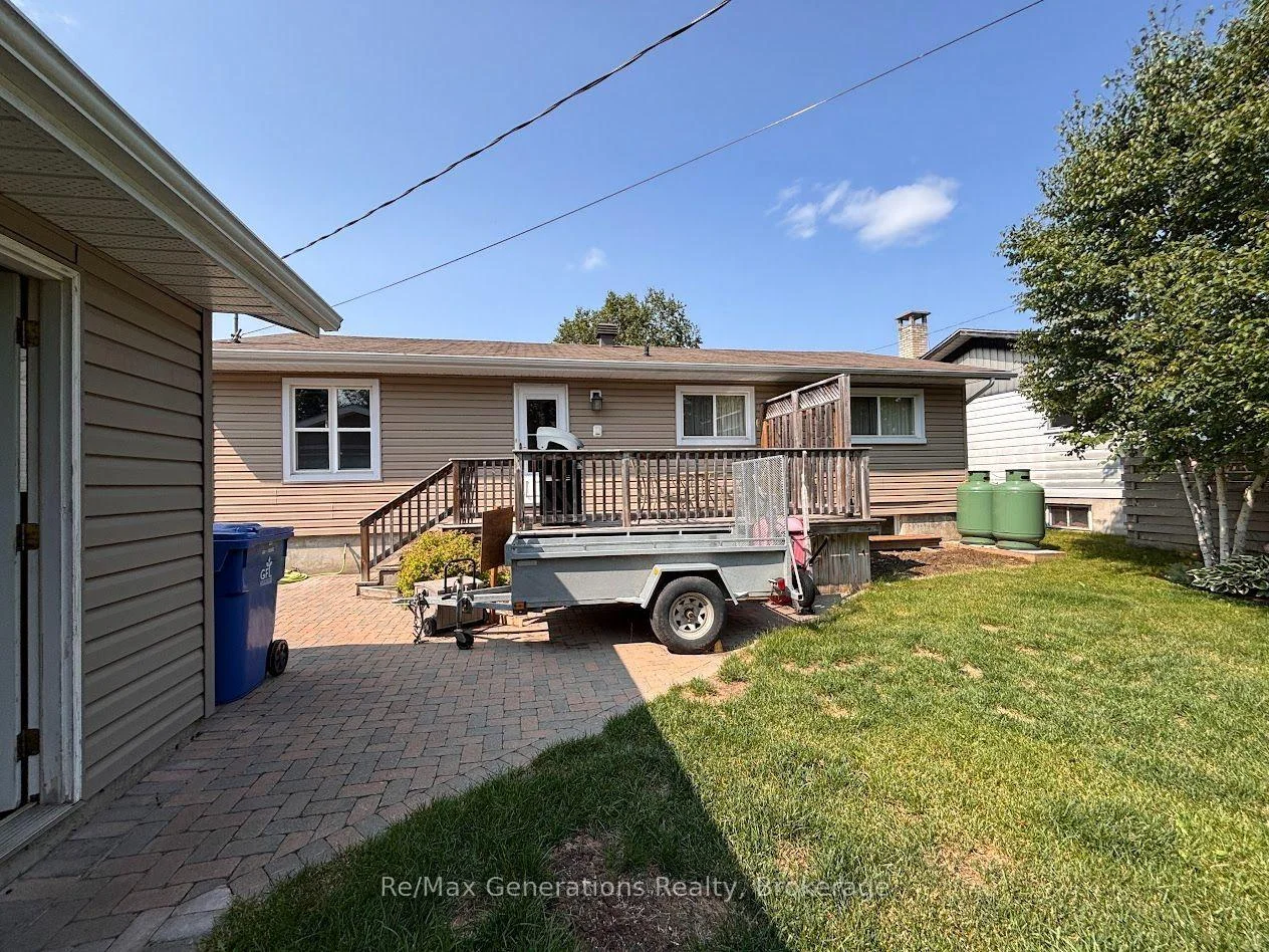 Photo 41 of 48 Redwing Avenue, Manitouwadge, TB-73 — HOMEH