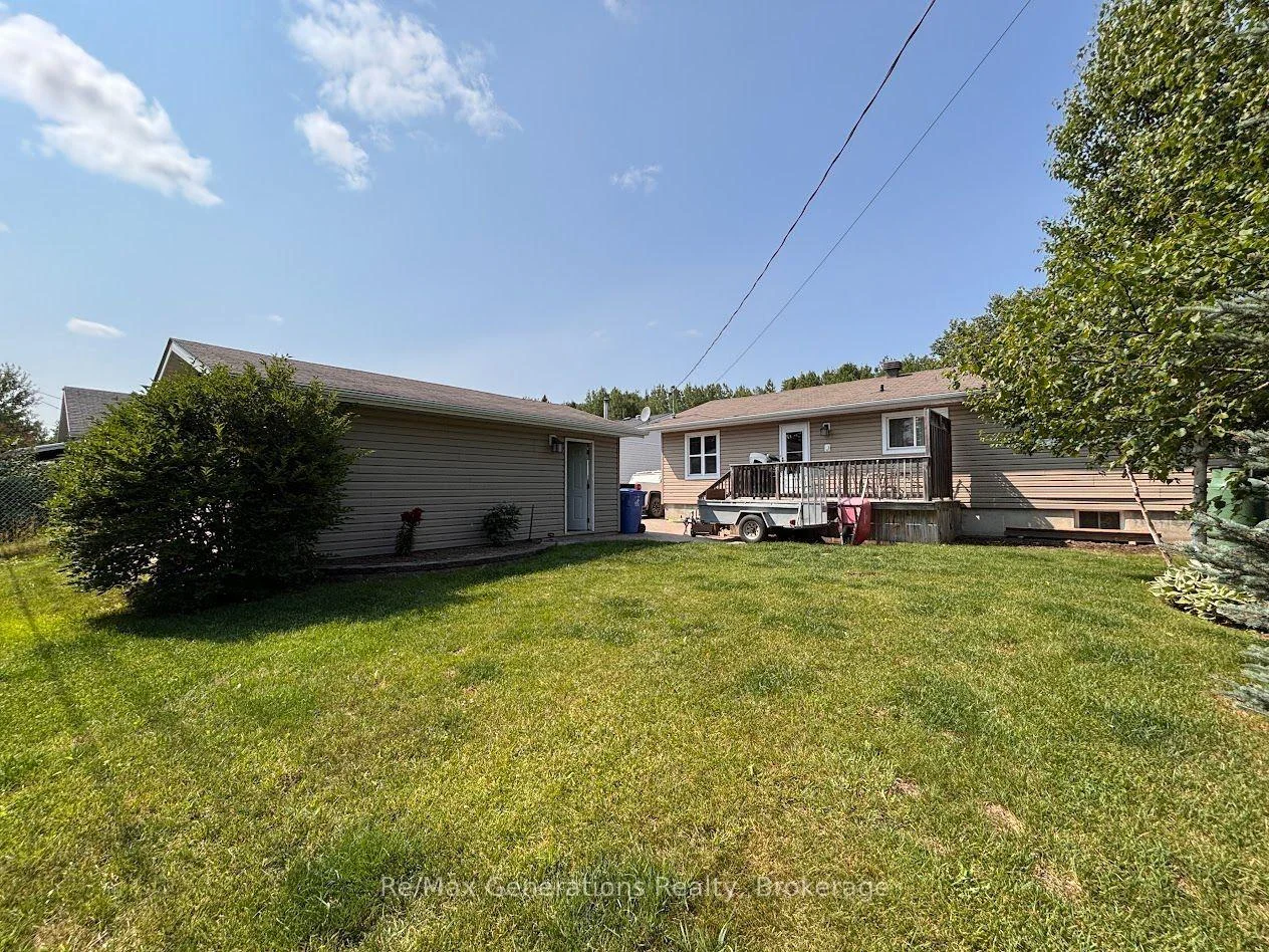 Photo 48 of 48 Redwing Avenue, Manitouwadge, TB-73 — HOMEH