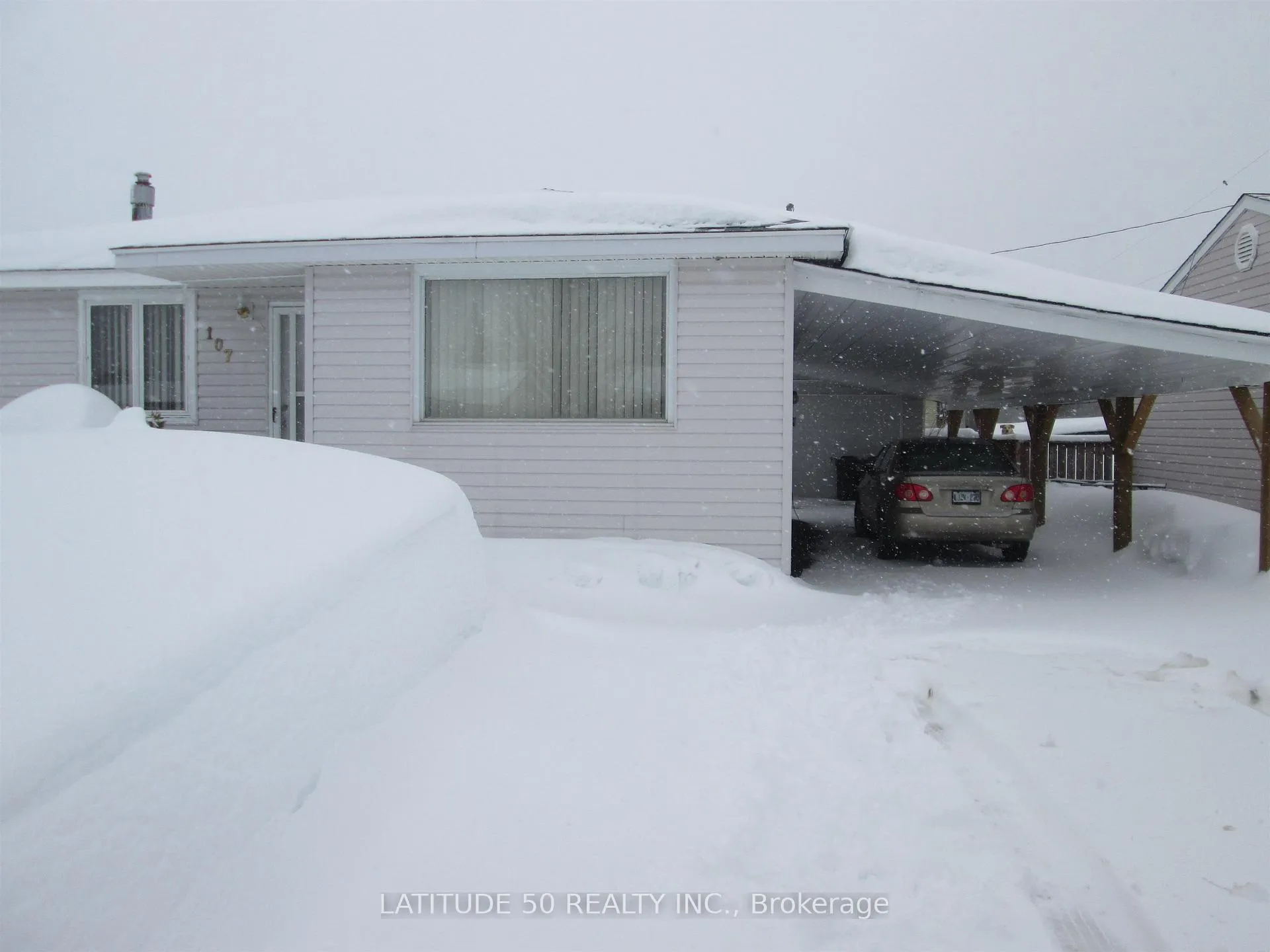 Photo 2 of 107 Birch Drive, Ignace — HOMEH