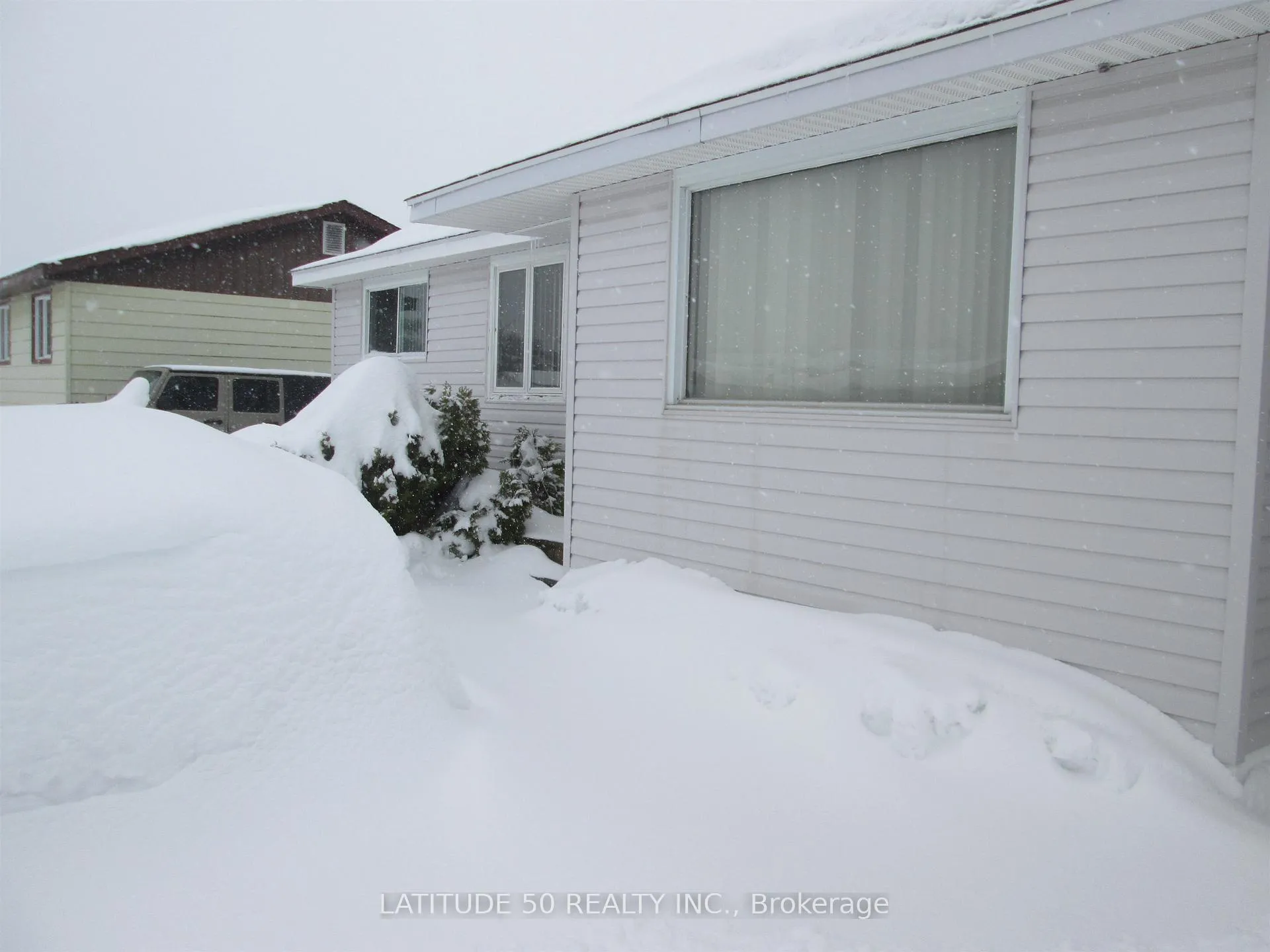Photo 3 of 107 Birch Drive, Ignace — HOMEH