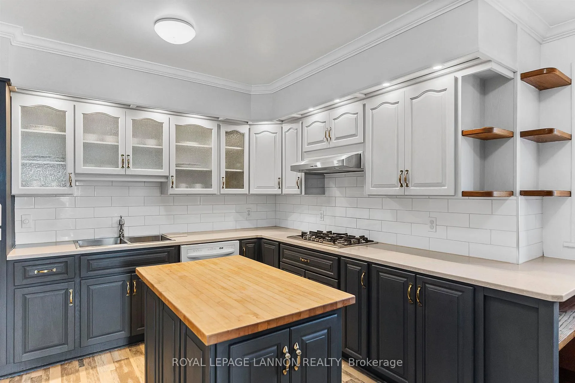 Photo 13 of 144 High Street S, Thunder Bay, Mariday Heights — HOMEH