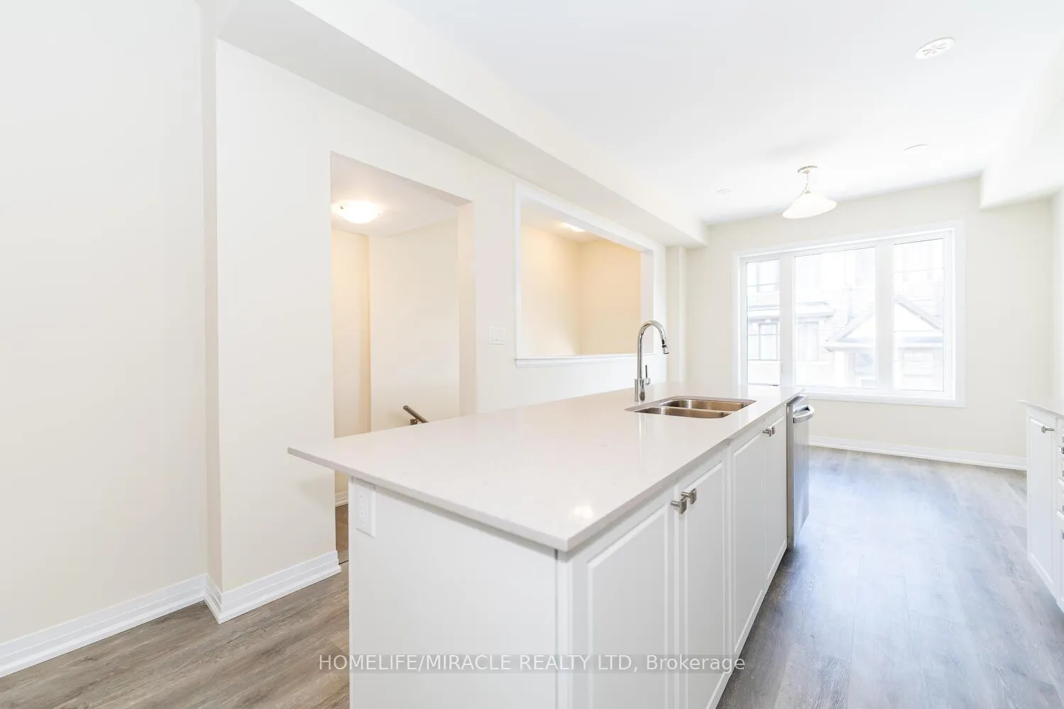 Photo 4 of Unit 68, 185 Bedrock Drive, Hamilton, Stoney Creek — HOMEH