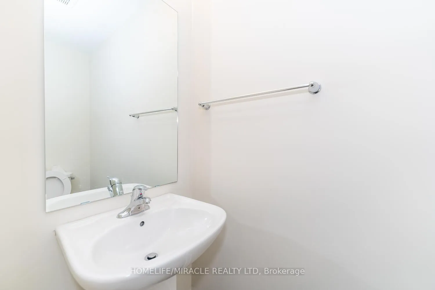 Photo 7 of Unit 68, 185 Bedrock Drive, Hamilton, Stoney Creek — HOMEH
