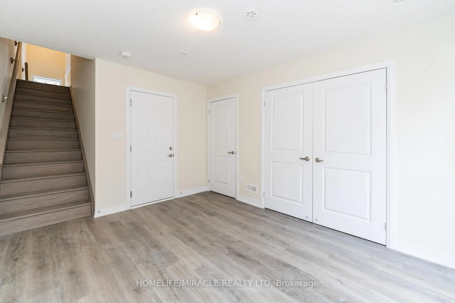 Photo 8 of Unit 68, 185 Bedrock Drive, Hamilton, Stoney Creek — HOMEH