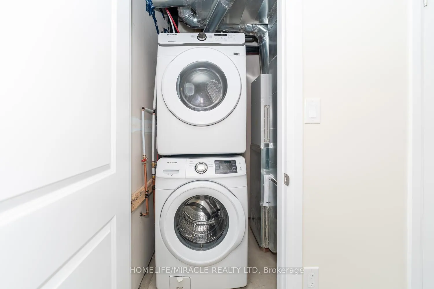 Photo 11 of Unit 68, 185 Bedrock Drive, Hamilton, Stoney Creek — HOMEH