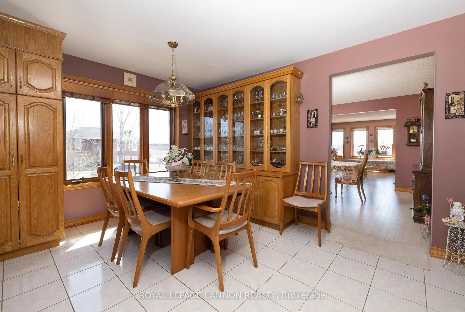 Photo 5 of 405 Riviera Drive, Thunder Bay, River Terrace — HOMEH