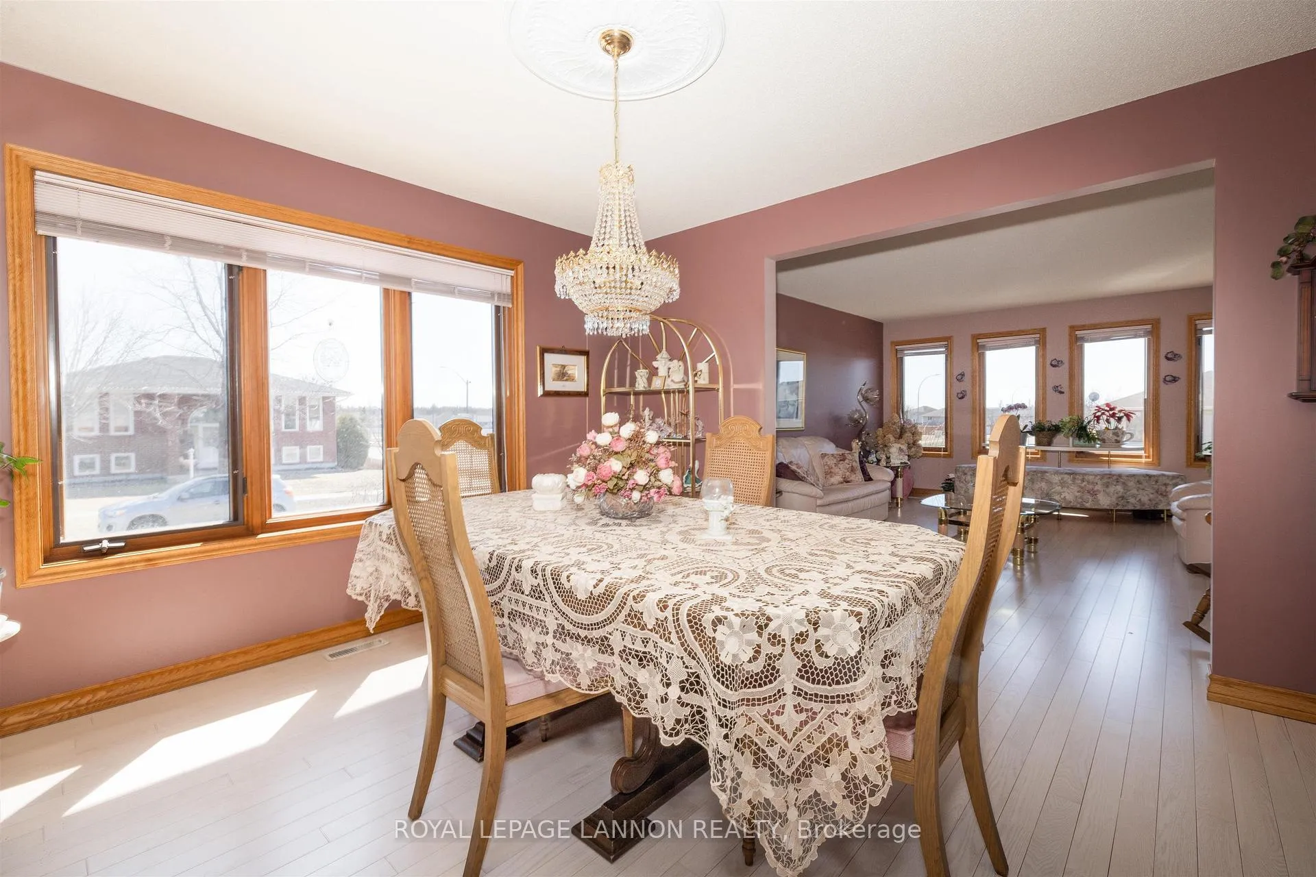 Photo 7 of 405 Riviera Drive, Thunder Bay, River Terrace — HOMEH