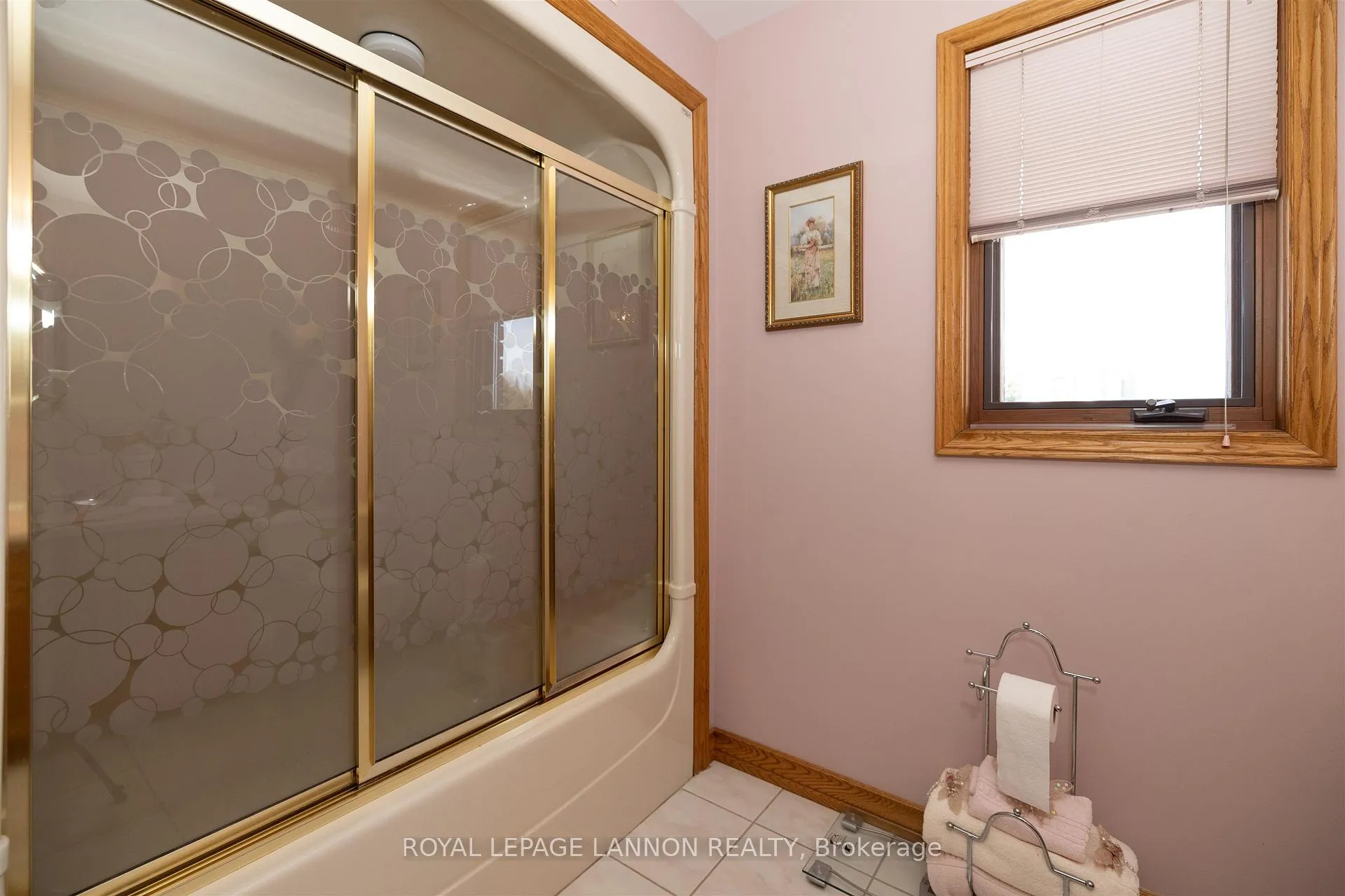 Photo 21 of 405 Riviera Drive, Thunder Bay, River Terrace — HOMEH