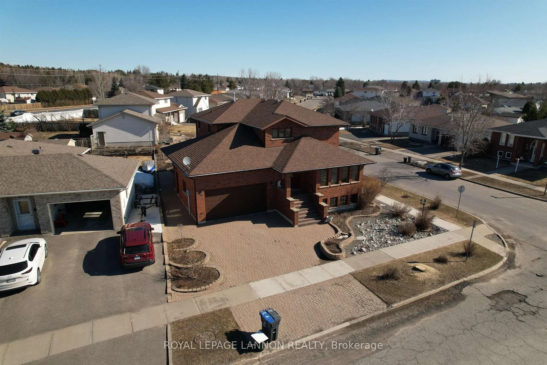 Photo 34 of 405 Riviera Drive, Thunder Bay, River Terrace — HOMEH