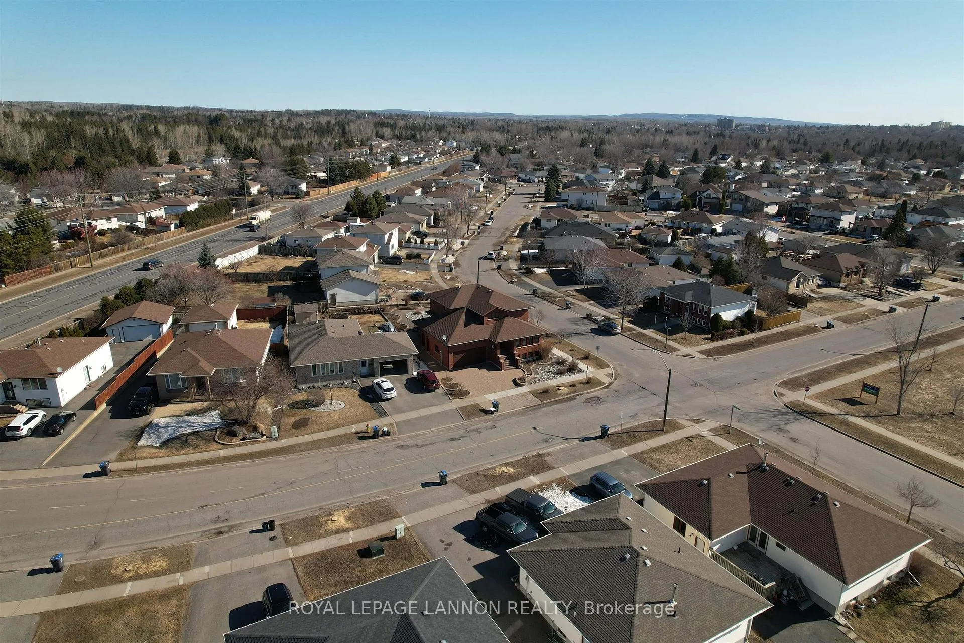 Photo 36 of 405 Riviera Drive, Thunder Bay, River Terrace — HOMEH