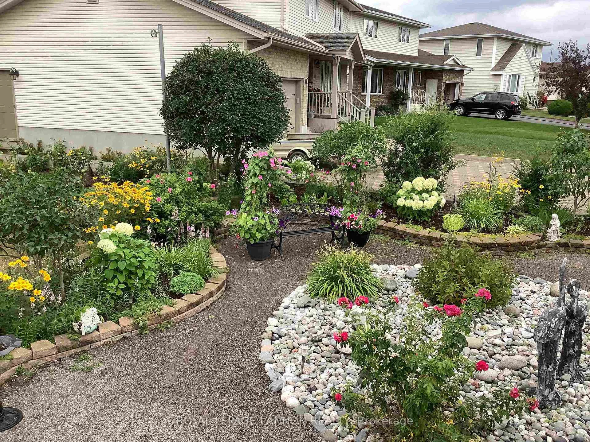 Photo 41 of 405 Riviera Drive, Thunder Bay, River Terrace — HOMEH