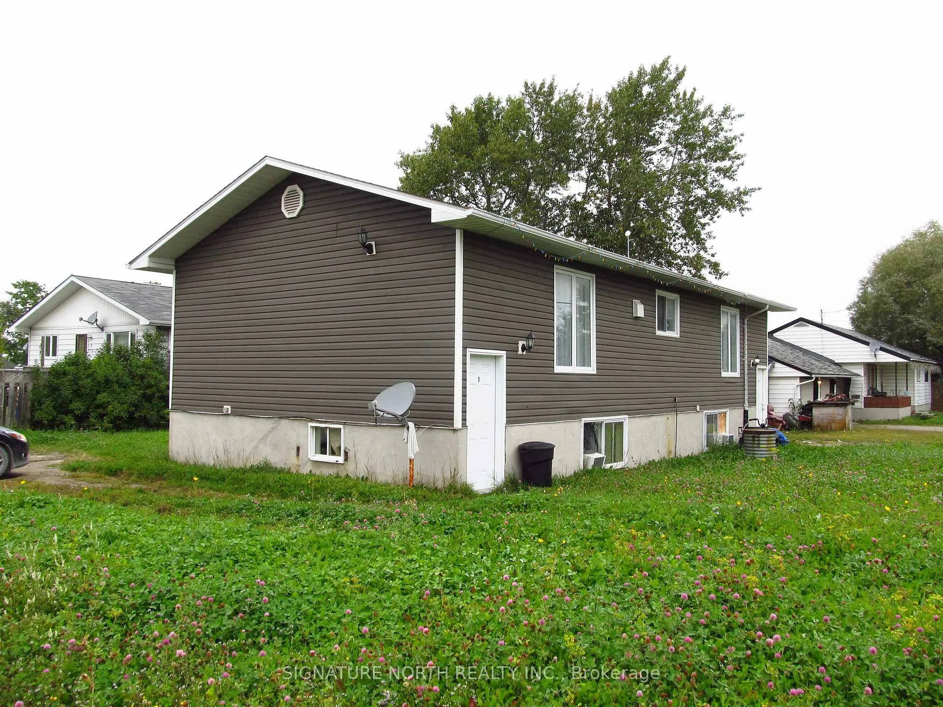 Photo 4 of 108 Queen Street, Greenstone, TB-96 — HOMEH