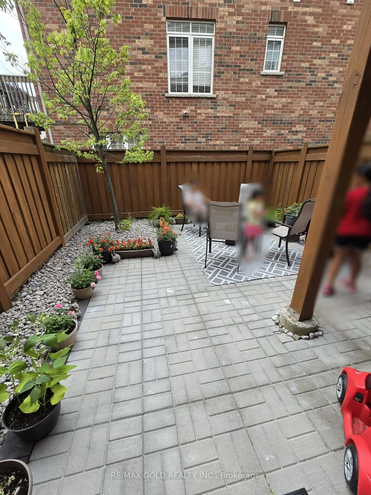 Photo 41 of 23 Jersey Lane, Halton Hills, Georgetown — HOMEH