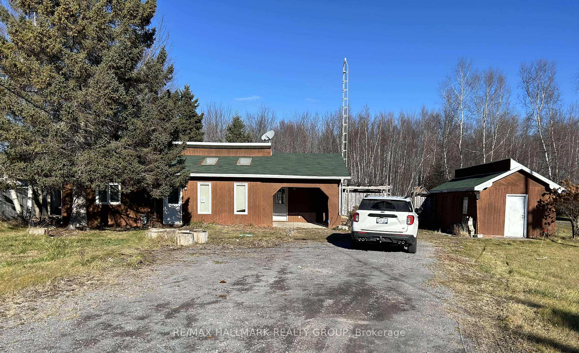 Photo 1 of 1487 Ste Anne Road, Champlain, Champlain Twp — HOMEH