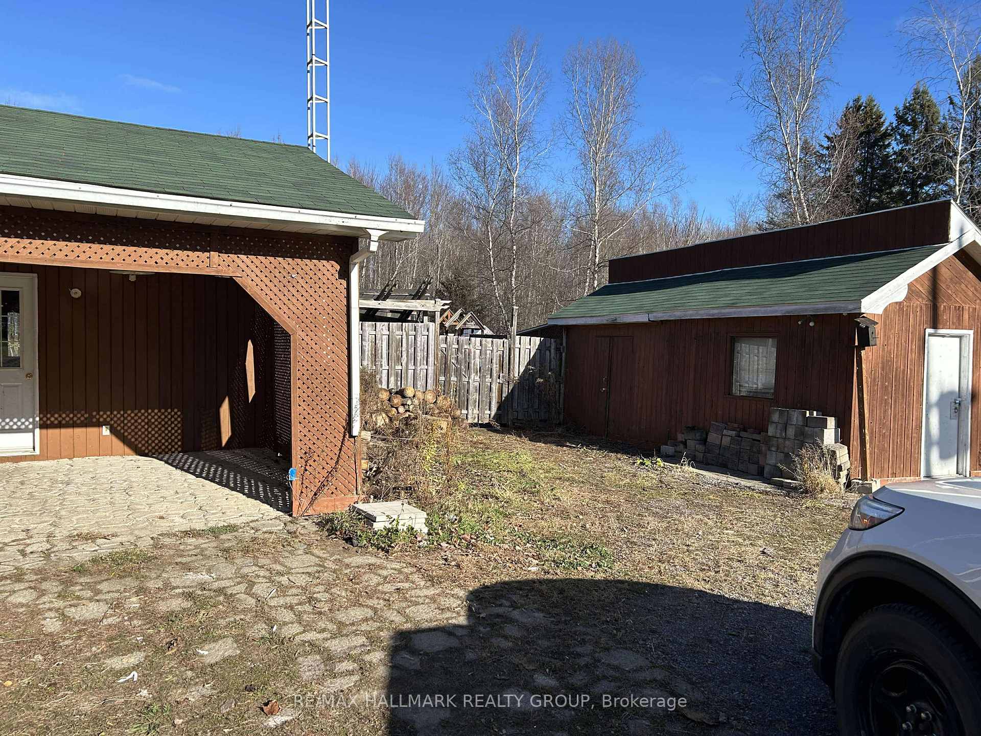 Photo 3 of 1487 Ste Anne Road, Champlain, Champlain Twp — HOMEH