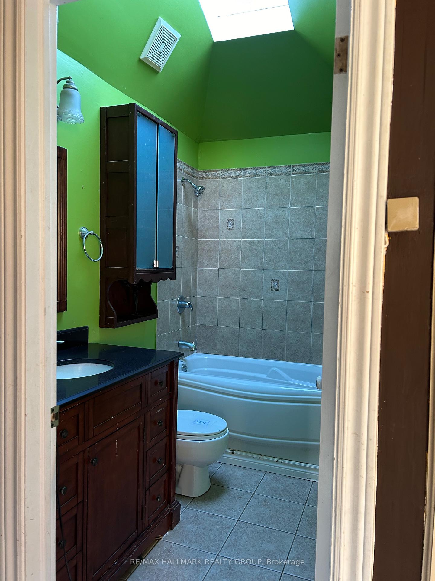 Photo 10 of 1487 Ste Anne Road, Champlain, Champlain Twp — HOMEH