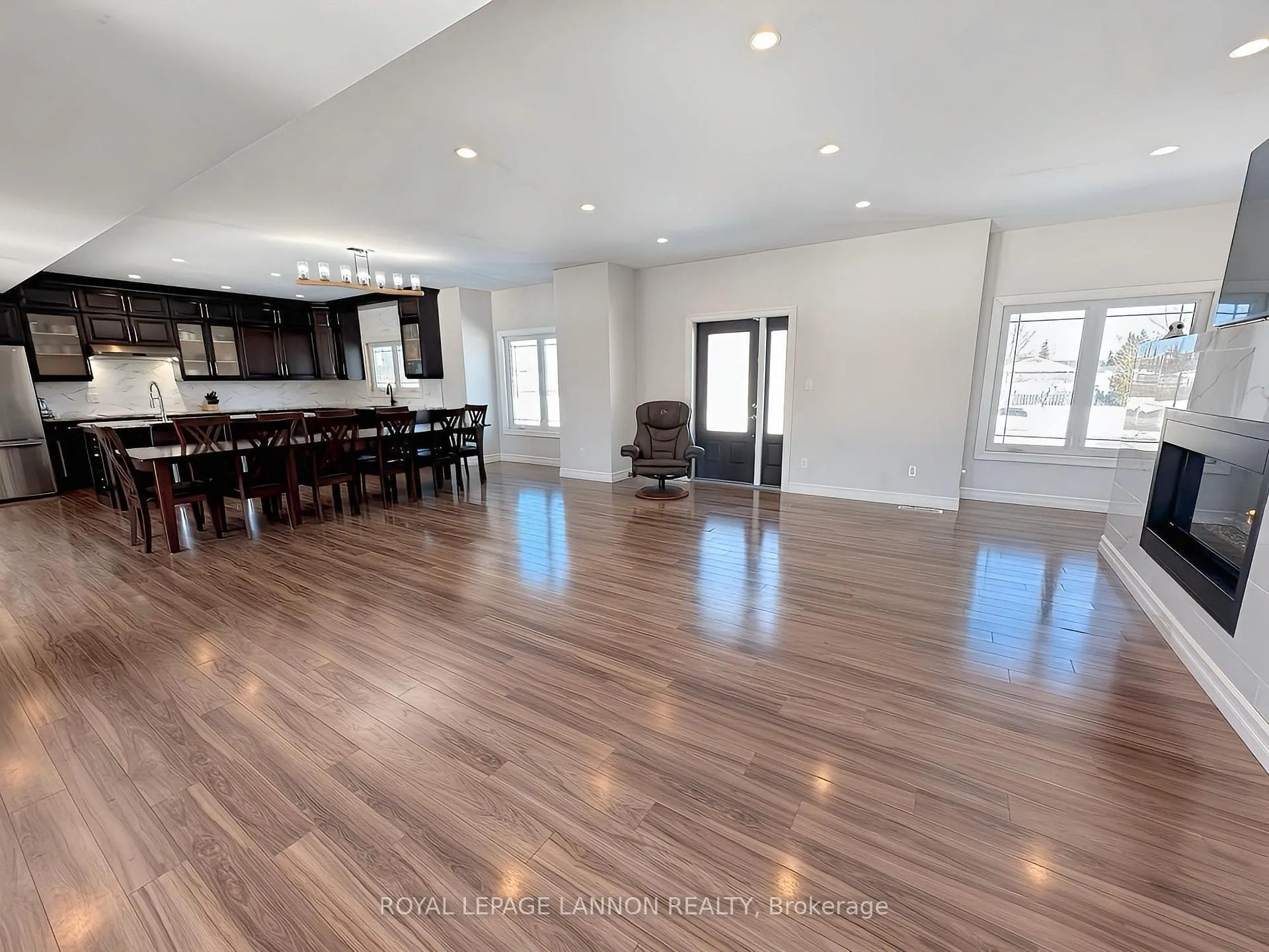 Photo 9 of 123 Christie Place, Greenstone — HOMEH