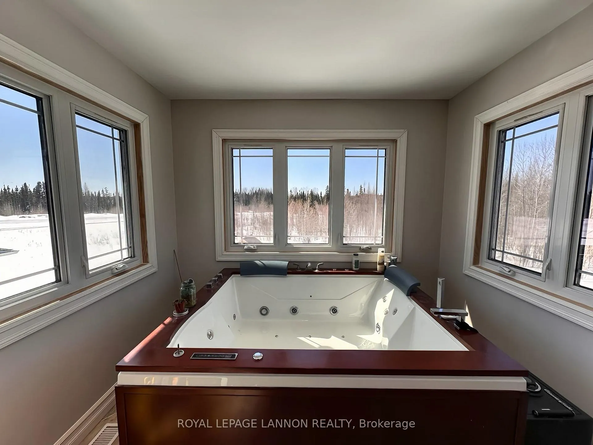 Photo 17 of 123 Christie Place, Greenstone — HOMEH
