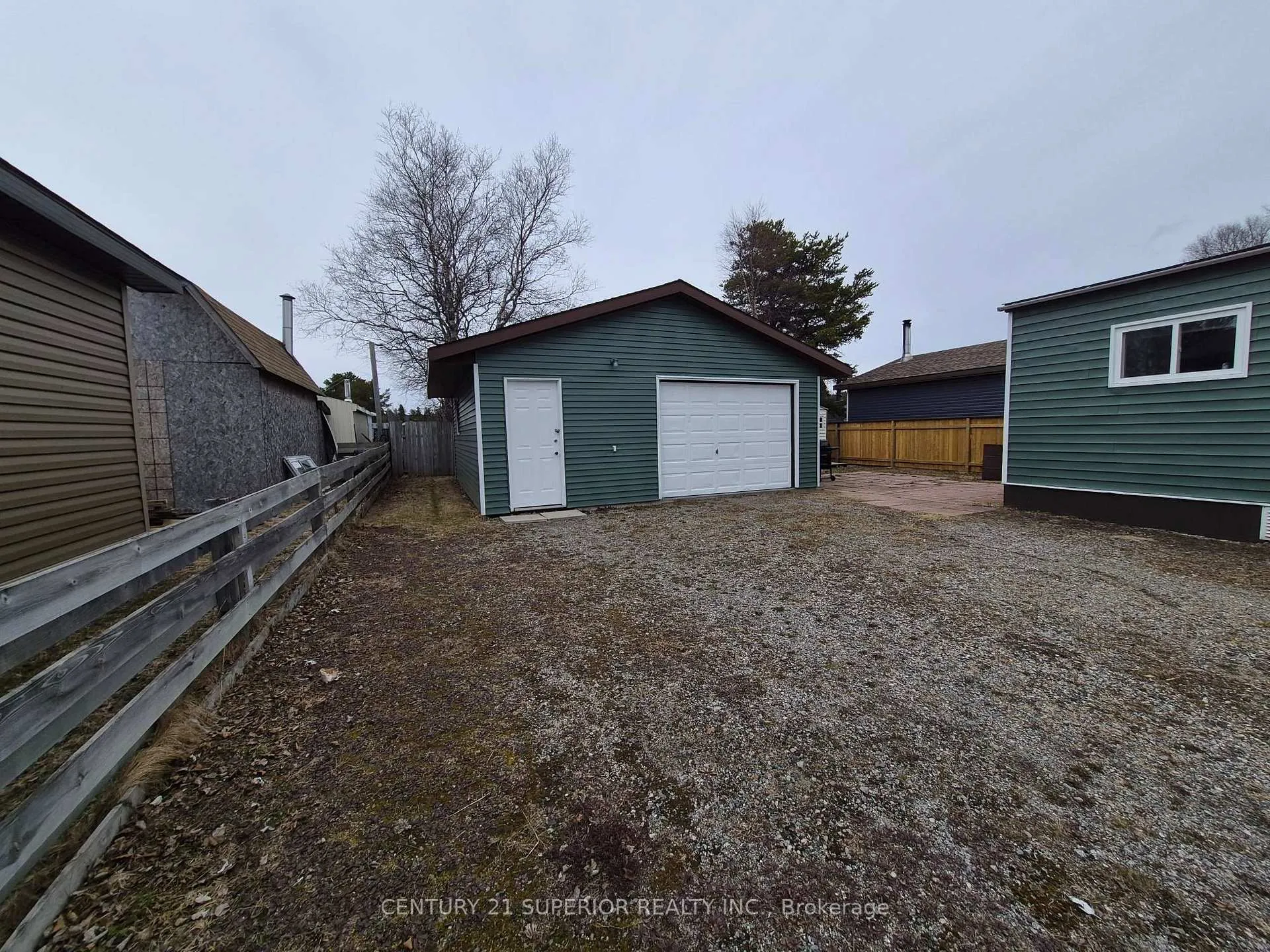 Photo 2 of 66 Jackson Crescent, Marathon — HOMEH