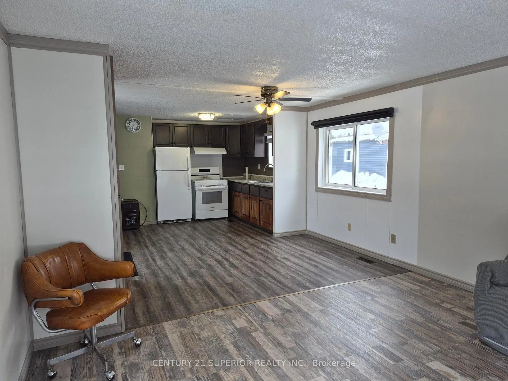 Photo 7 of 66 Jackson Crescent, Marathon — HOMEH