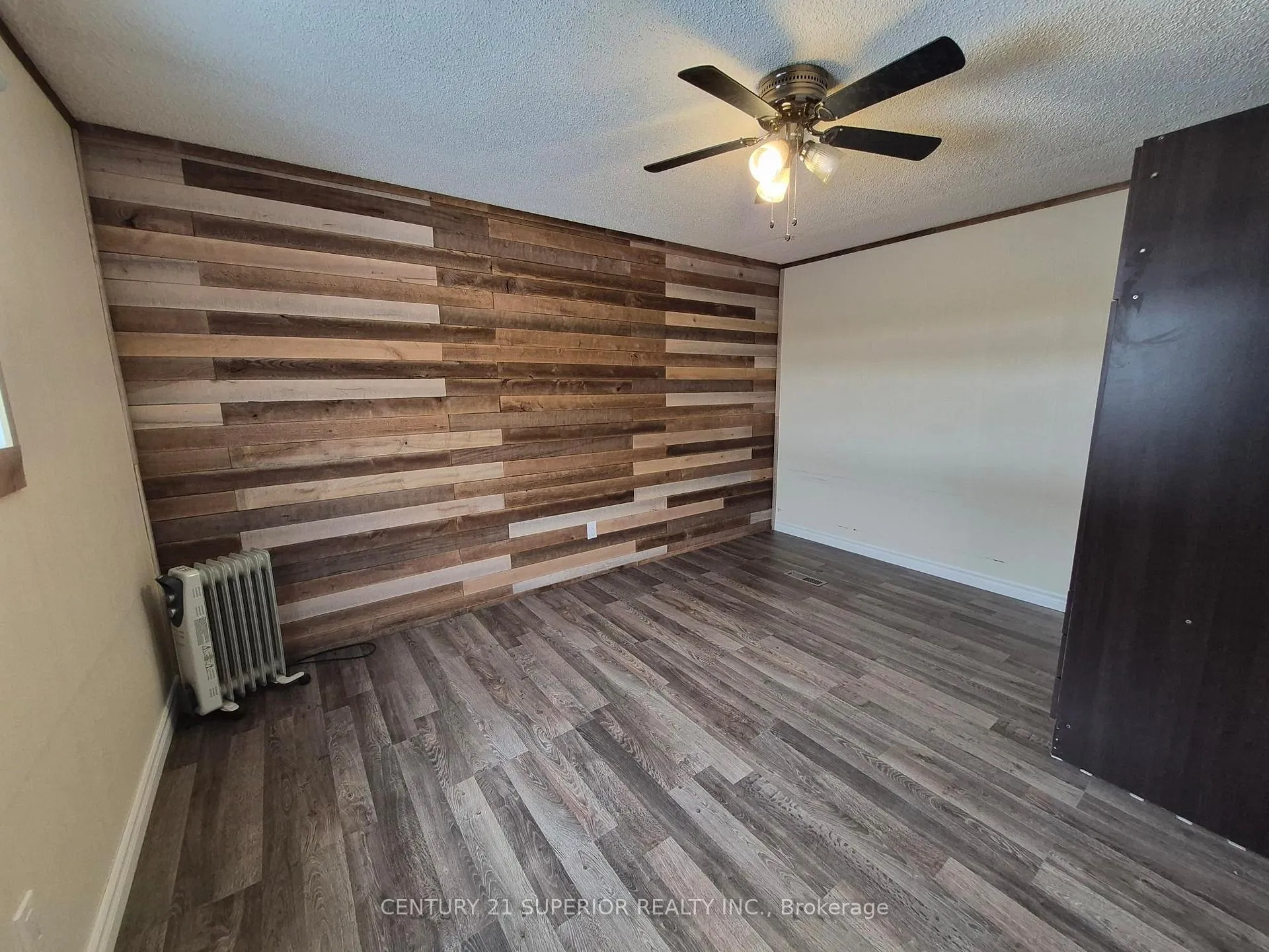 Photo 17 of 66 Jackson Crescent, Marathon — HOMEH