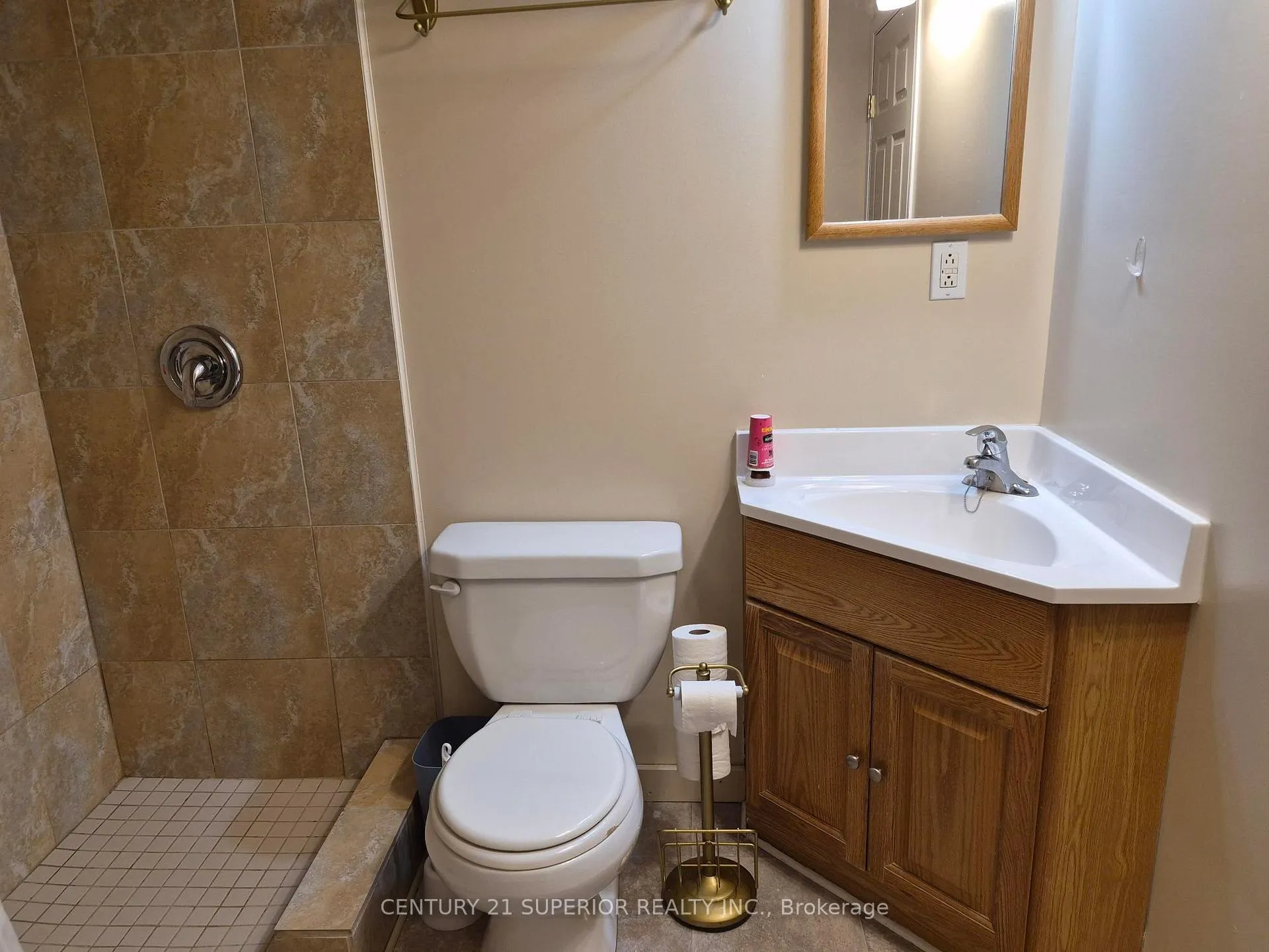 Photo 22 of 66 Jackson Crescent, Marathon — HOMEH