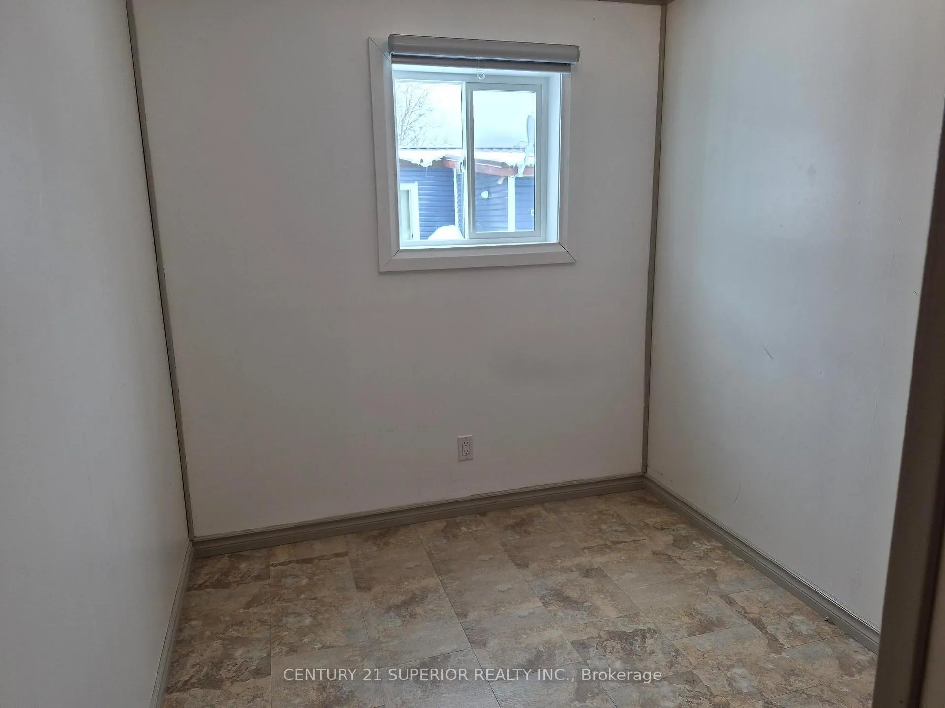 Photo 33 of 66 Jackson Crescent, Marathon — HOMEH