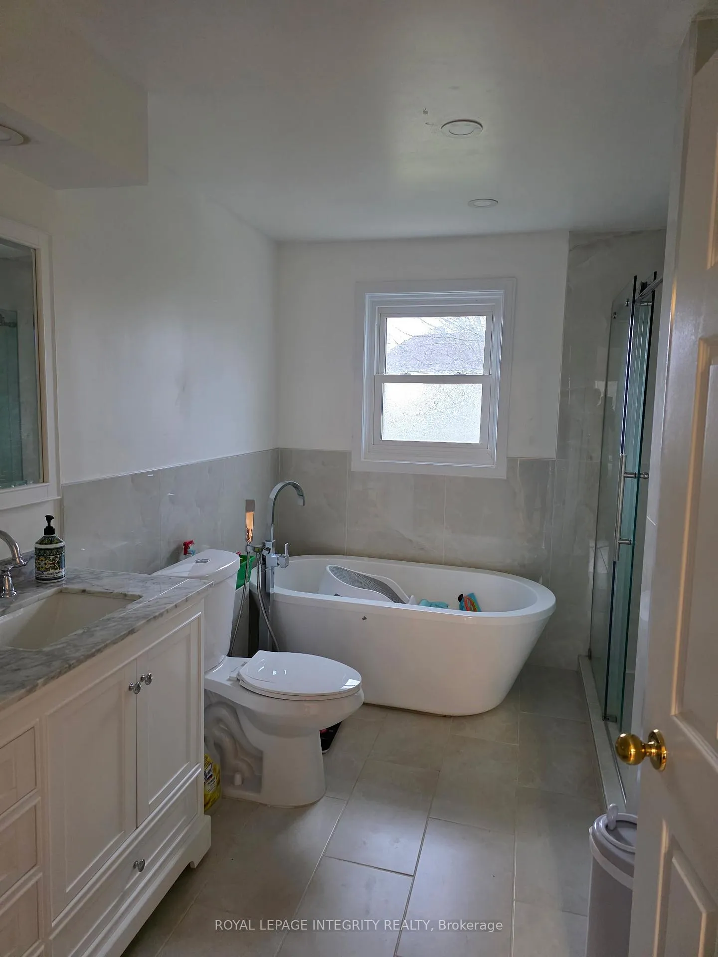 Photo 10 of 63 Topley Crescent, Ottawa, Hunt Club Park — HOMEH