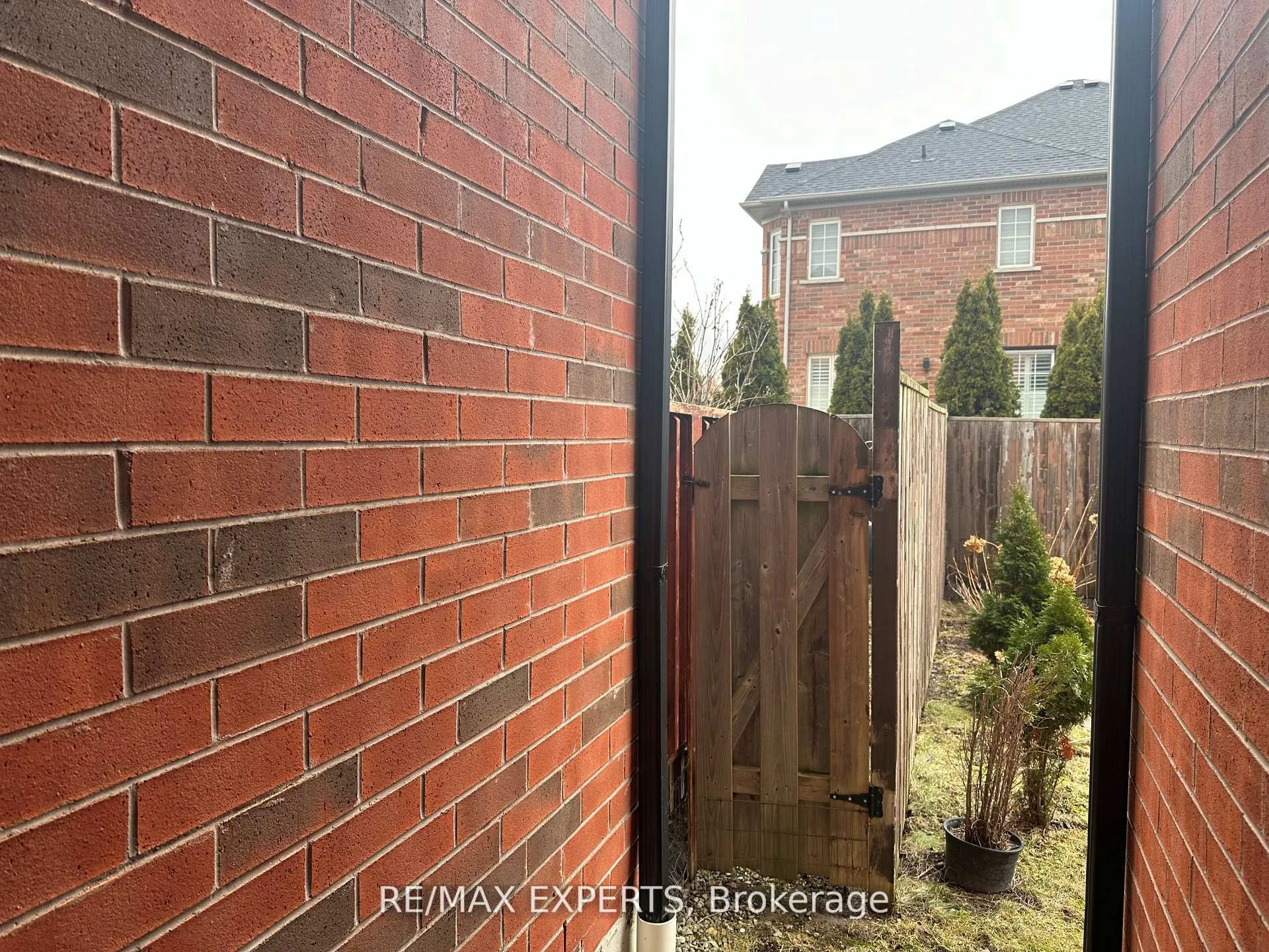 Photo 4 of 3769 Nightstar Drive, Mississauga, Churchill Meadows — HOMEH