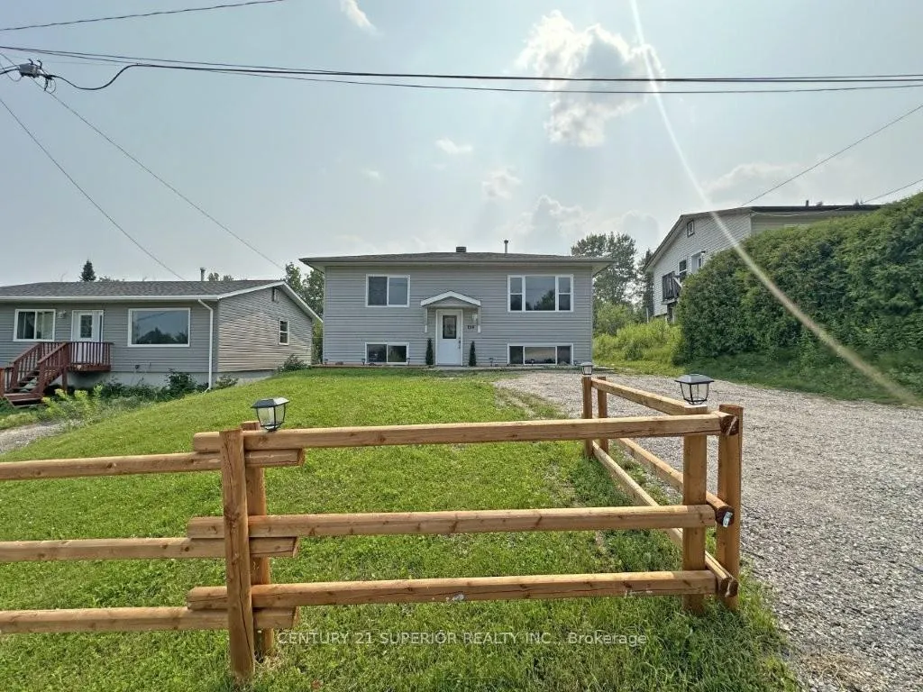 Photo 5 of 130 Harkness Street, Nipigon — HOMEH