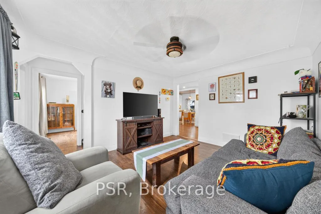 Photo 9 of 726 Brighton Avenue, Hamilton, Parkview — HOMEH