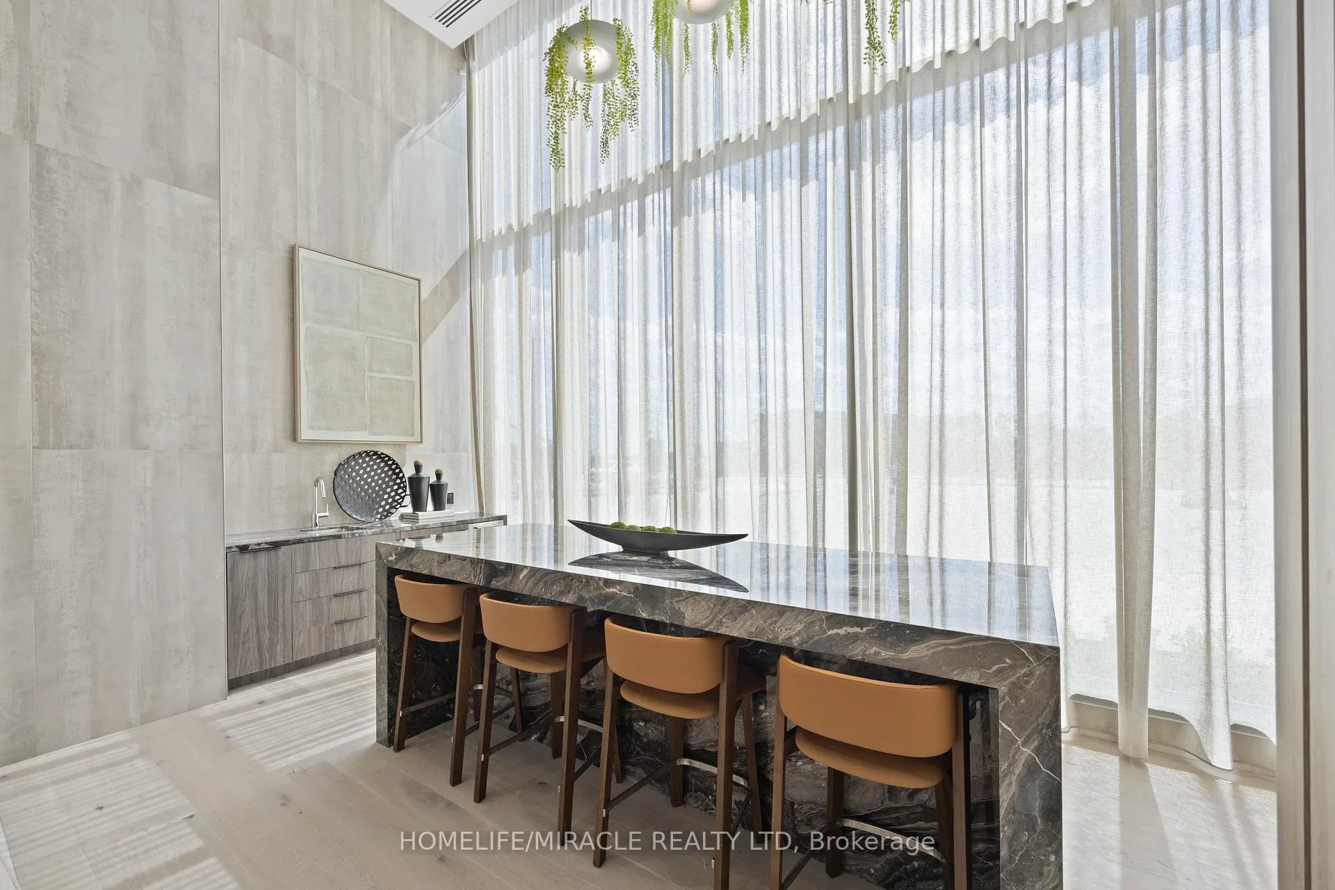 Photo 5 of Unit 1013, 6 Flavelle Trail, Vaughan, Steeles West Industrial — HOMEH