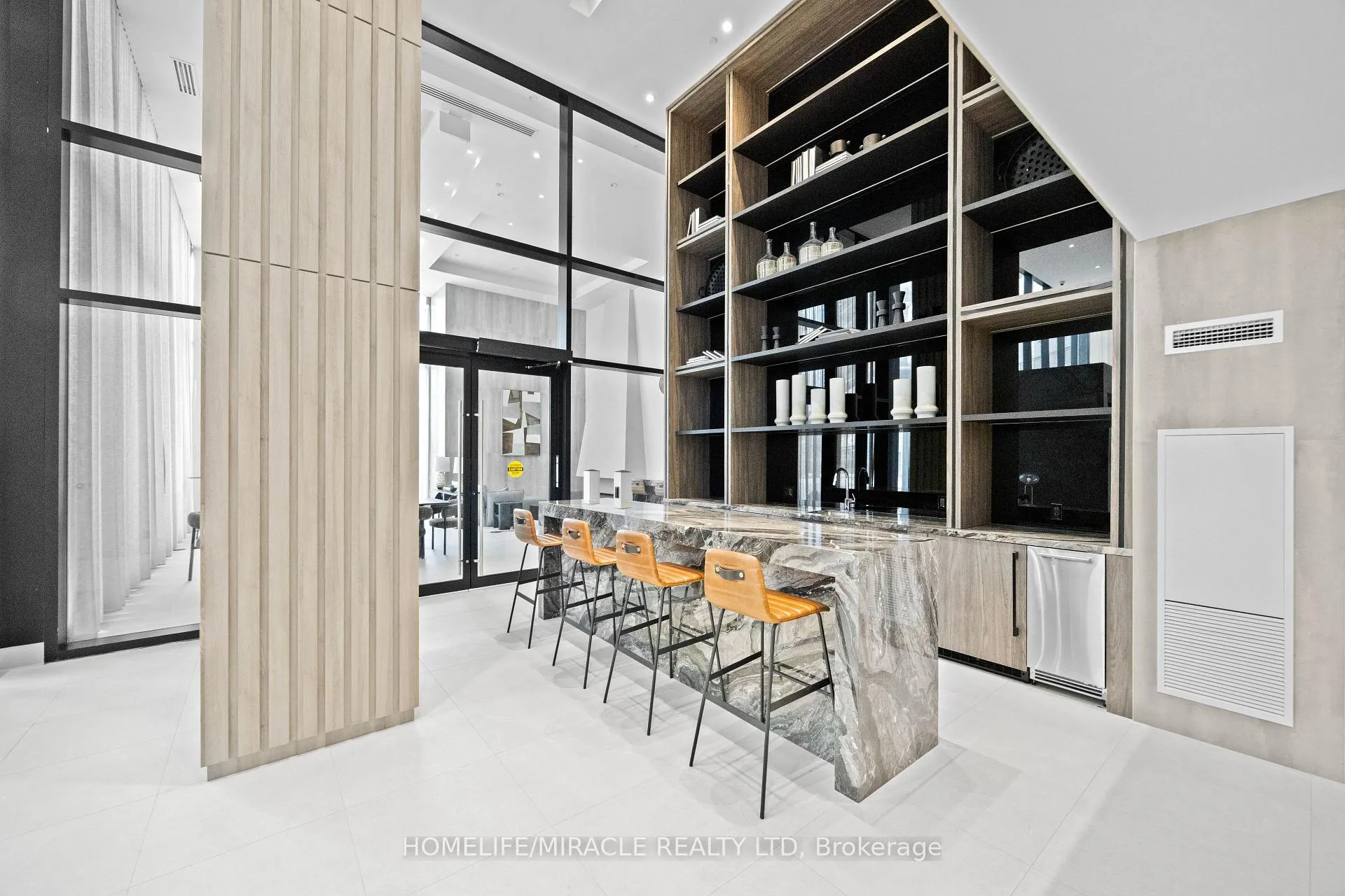 Photo 7 of Unit 1013, 6 Flavelle Trail, Vaughan, Steeles West Industrial — HOMEH