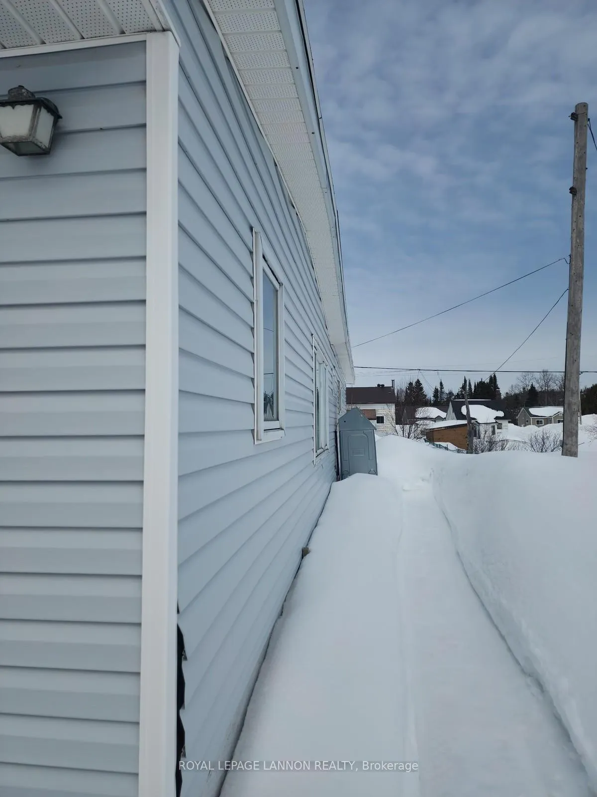 Photo 5 of 319 Walker Street, Schreiber — HOMEH