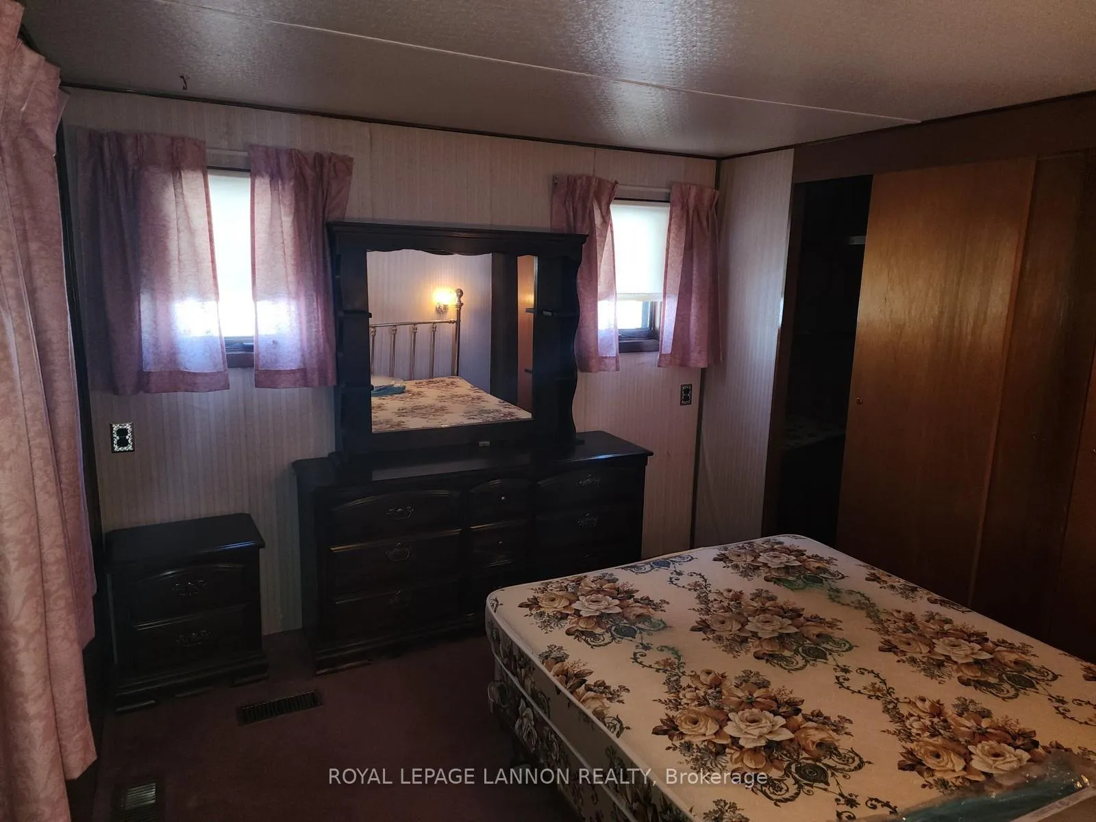 Photo 10 of 319 Walker Street, Schreiber — HOMEH
